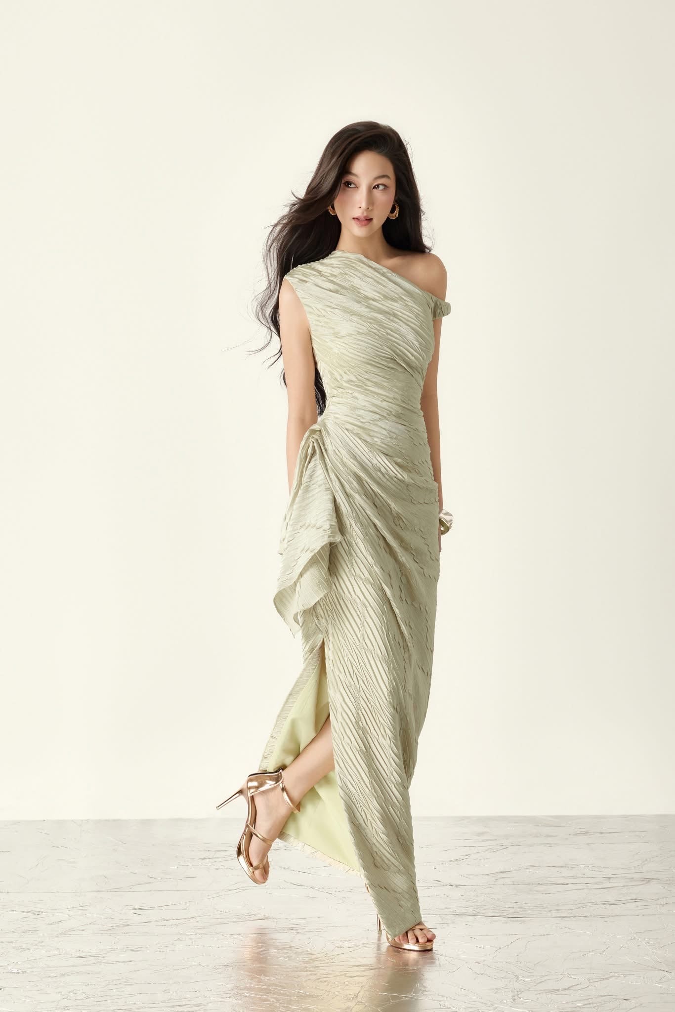 BYDENIO Oliver asymmetric drapping bodycon dress