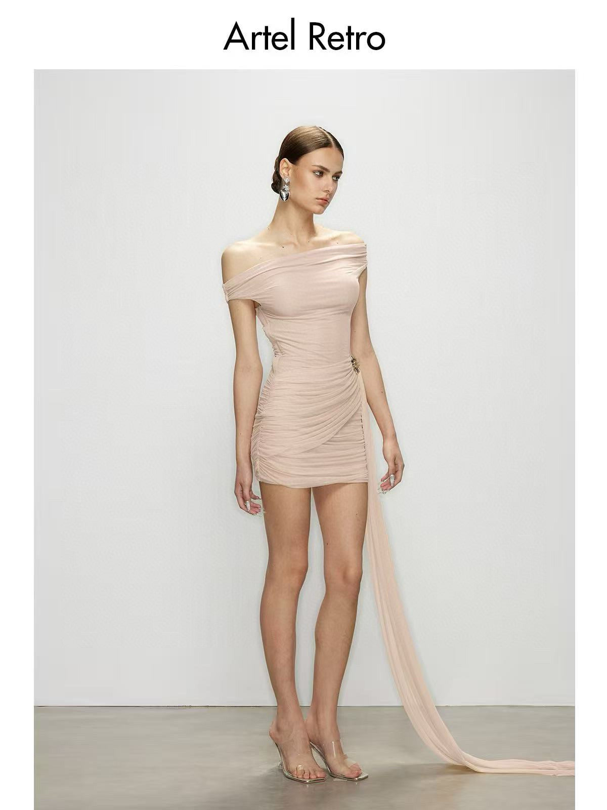 Artel Retro AR-25AW-DR018 Trailing mini dress (Pink)