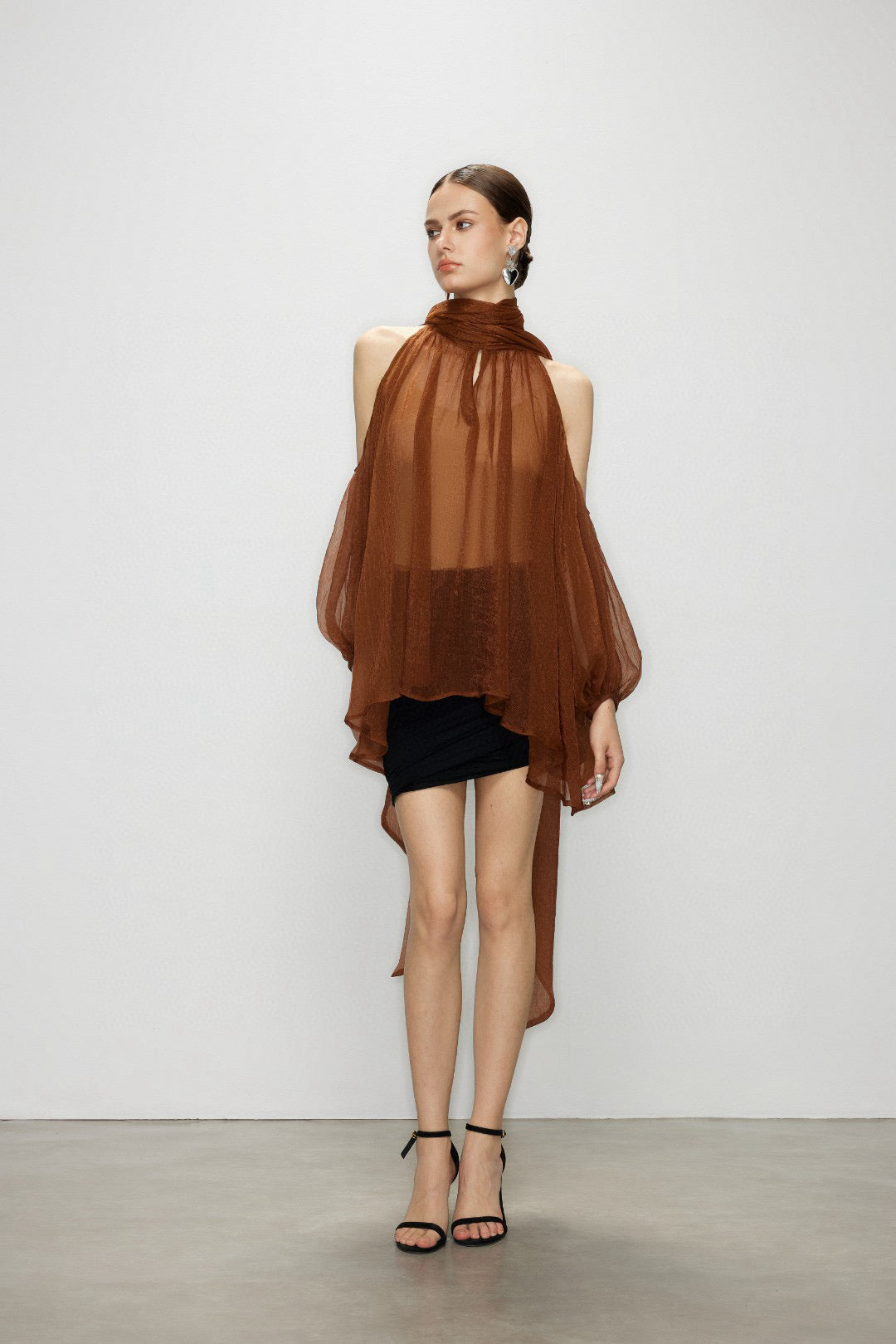 Artel Retro AR-25AW-SHT010 Airy off shoulder top (Brown)