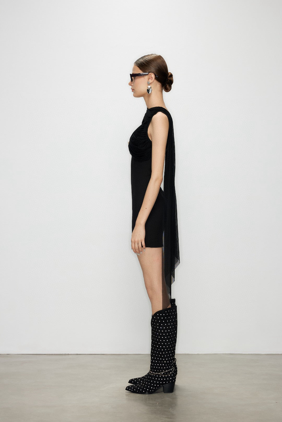 Artel Retro AR-25AW-DR007 Ribbon deep V-shell slim fit dress (Black)
