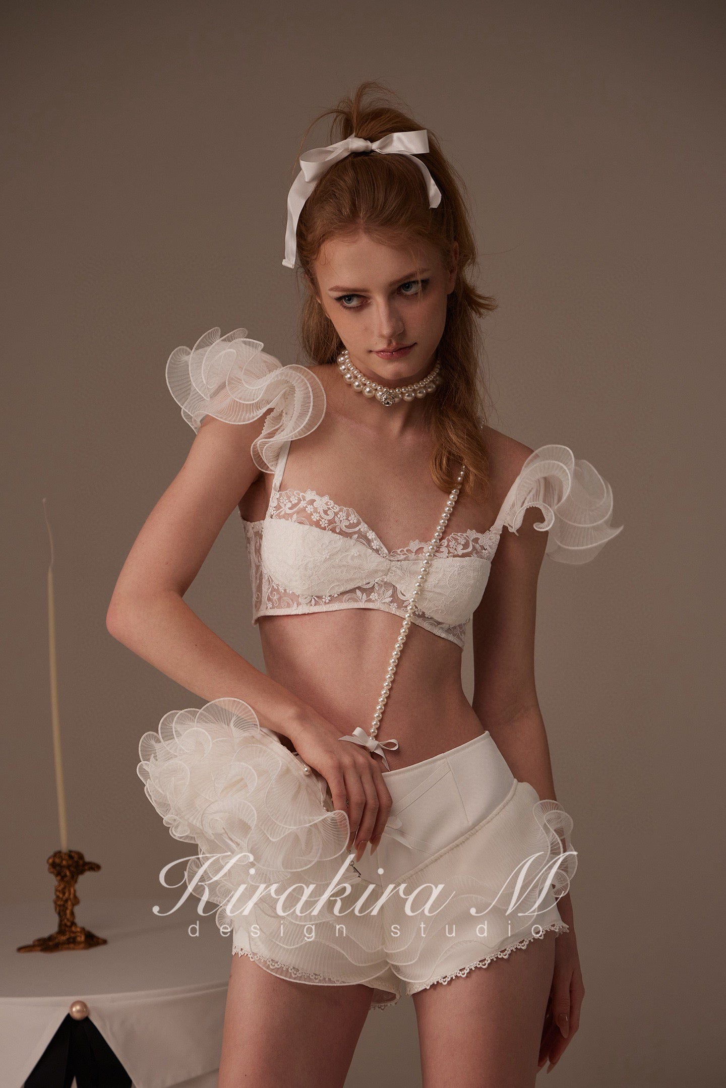 Kirakira.M White Multi-layer lace pants