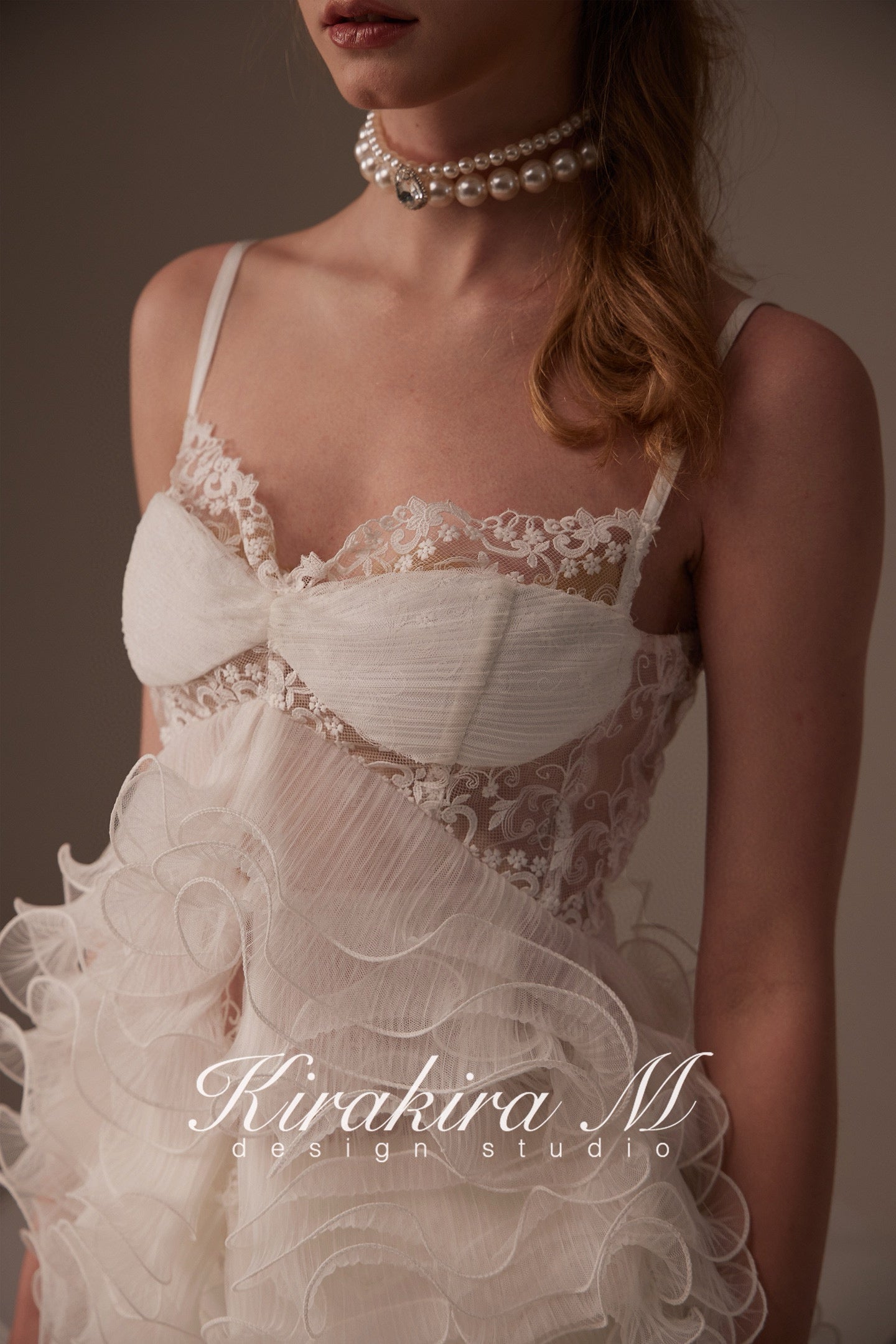 Kirakira.M White Multi-layer lace top