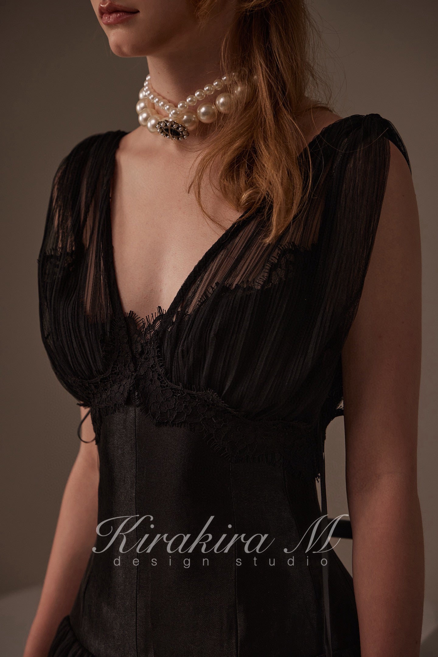 Kirakira.M Black deep v collar long dress