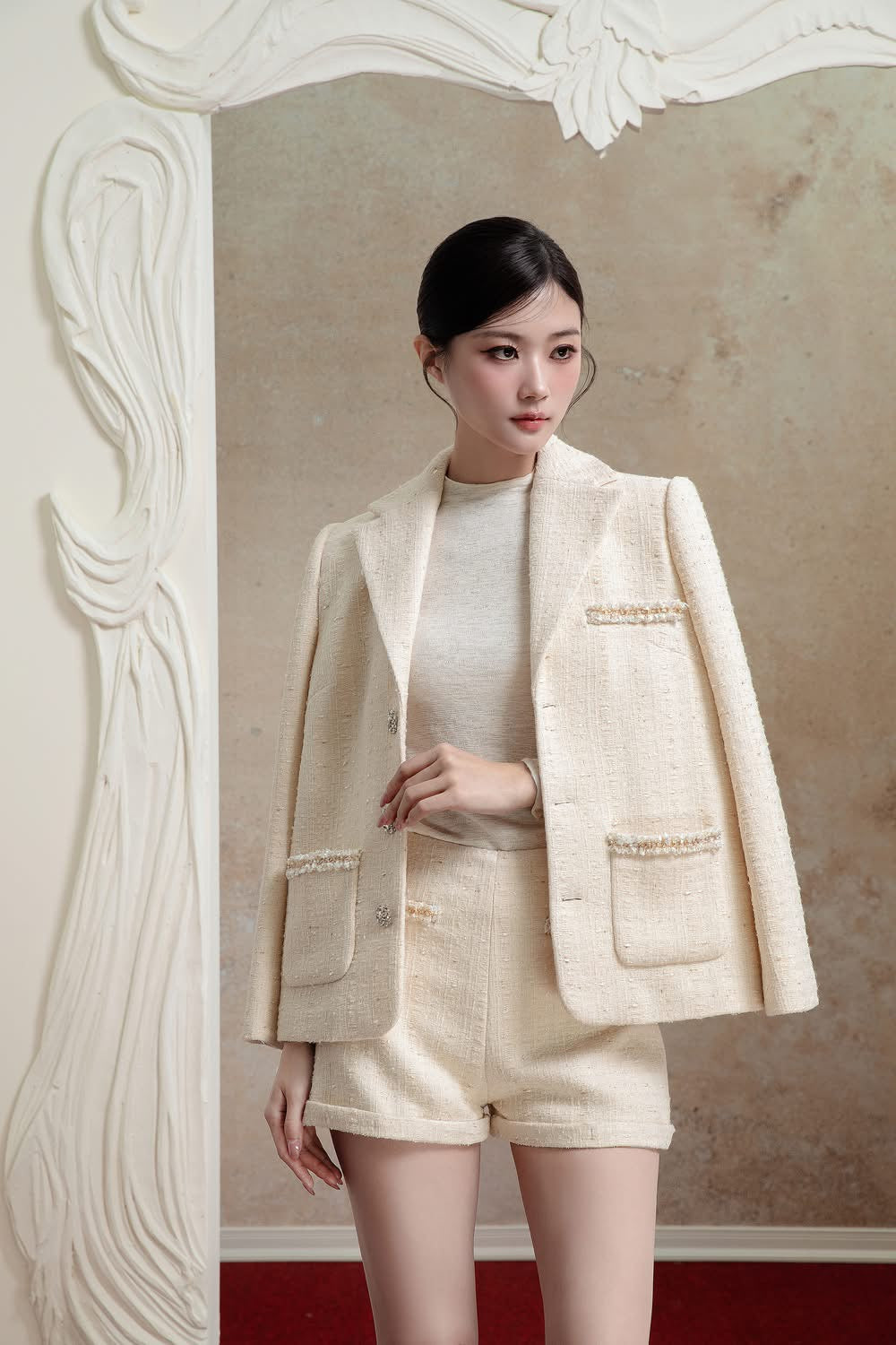 Delicate ELYM JACKET & ELYM SHORT