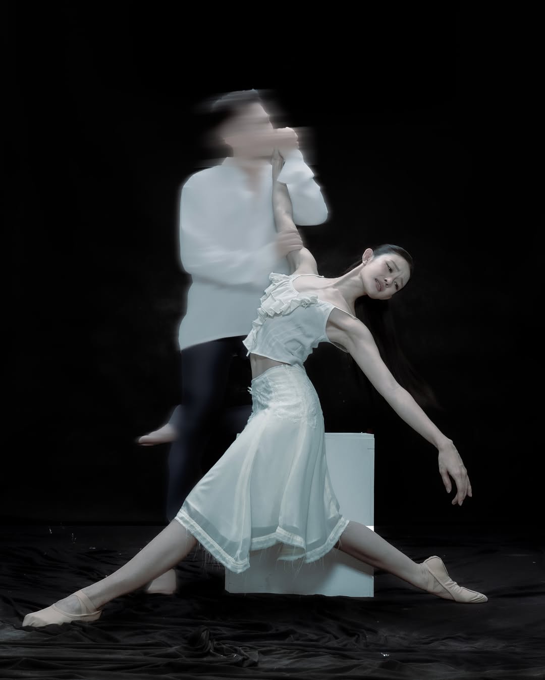 Huelley Huelley Lumi Top & Vea Skirt