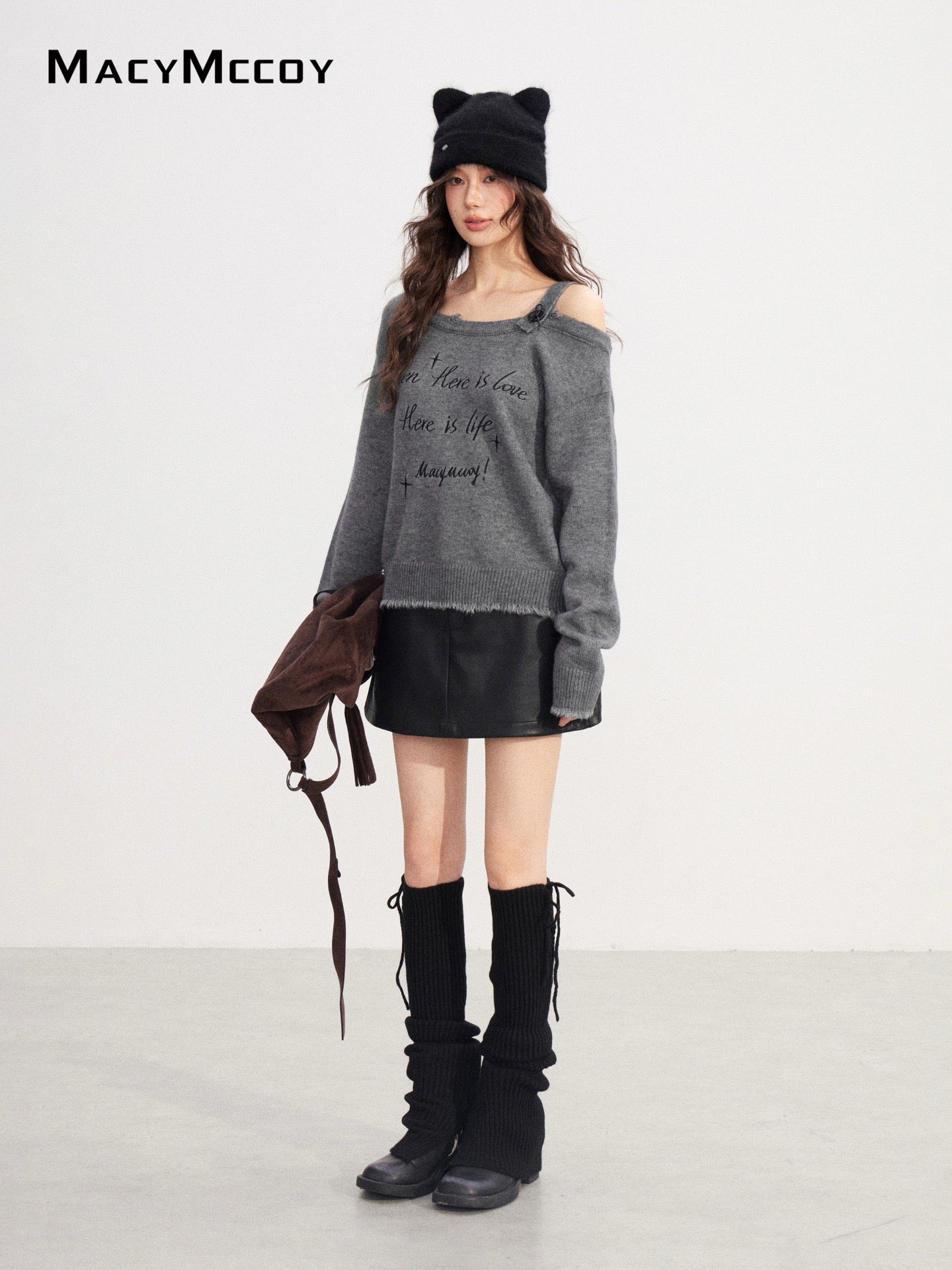 MacyMccoy MMC2025233 Off shoulder embroidered sweater