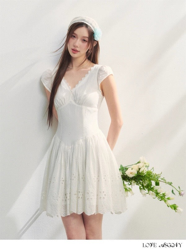 AsGony ASG25213 Hollow embroidered V-neck dress