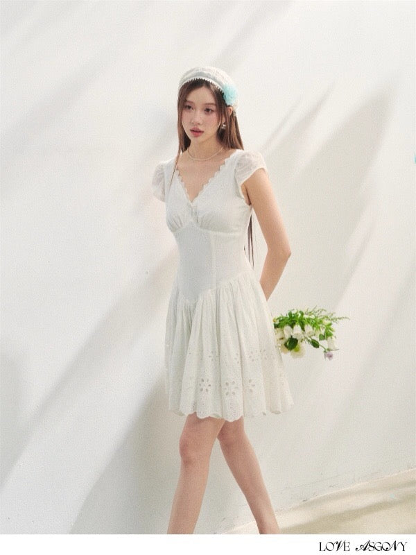 AsGony ASG25213 Hollow embroidered V-neck dress