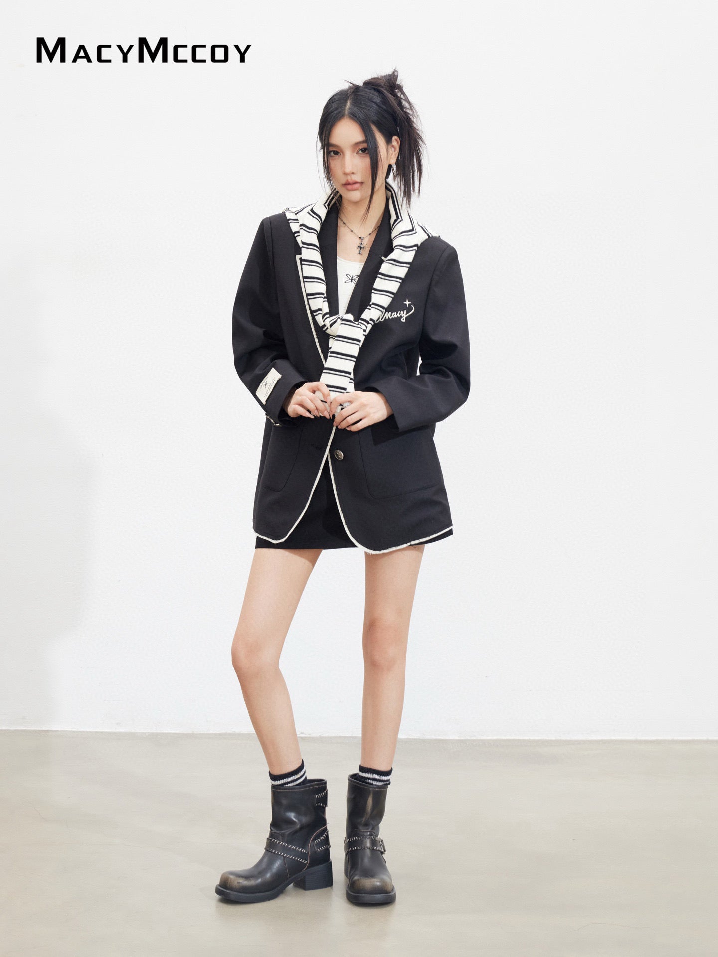 MacyMccoy MMC2025129 Color blocked fringed silhouette suit