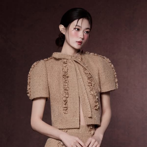 Raffiné CANNES FLORAL APPLIQUE TWEED TOP & SHORT & MIDI DRESS