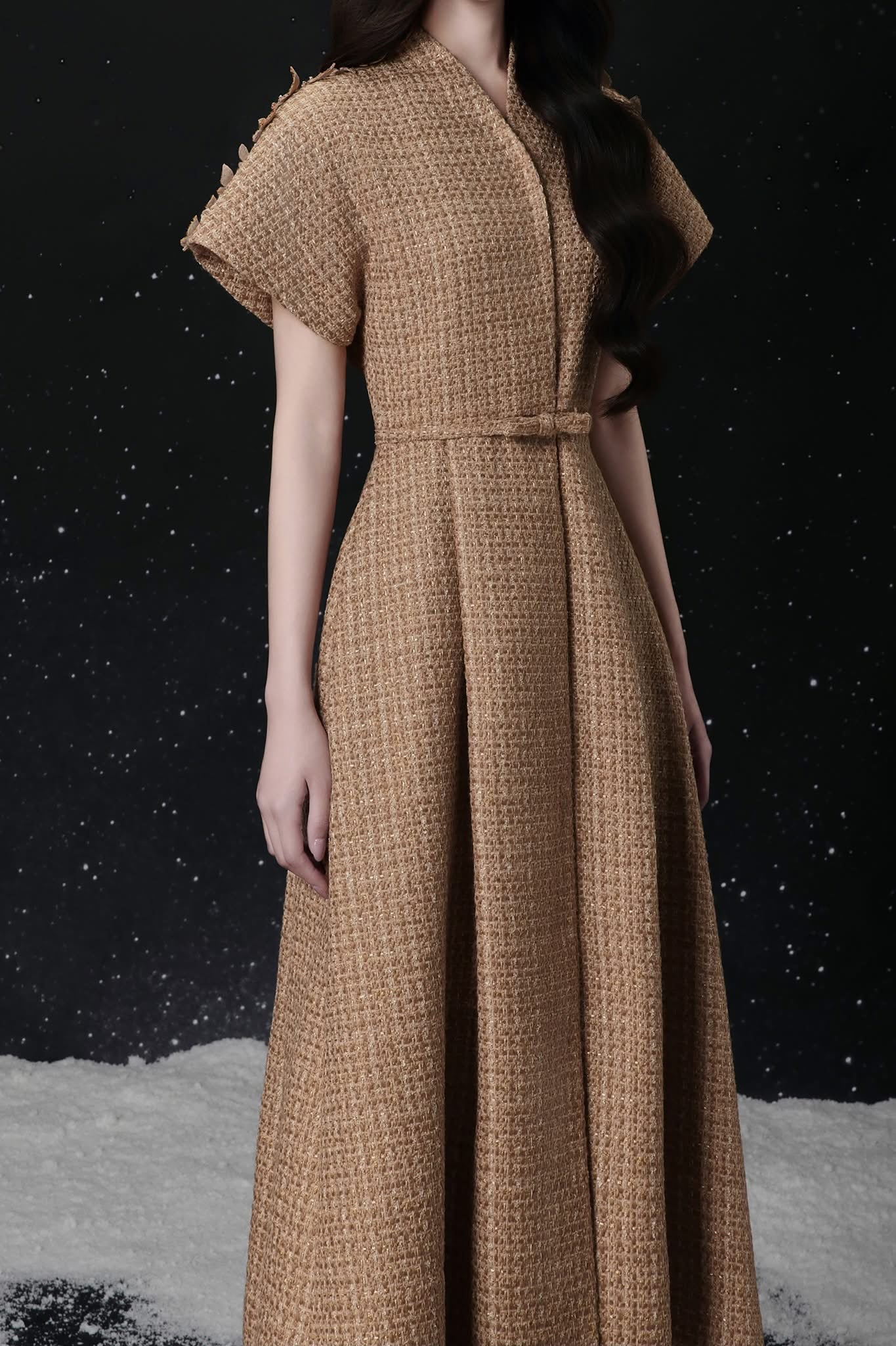 Raffiné ELLE BUTTERFLY SHOULDER WRAP MIDI DRESS (BROWN)