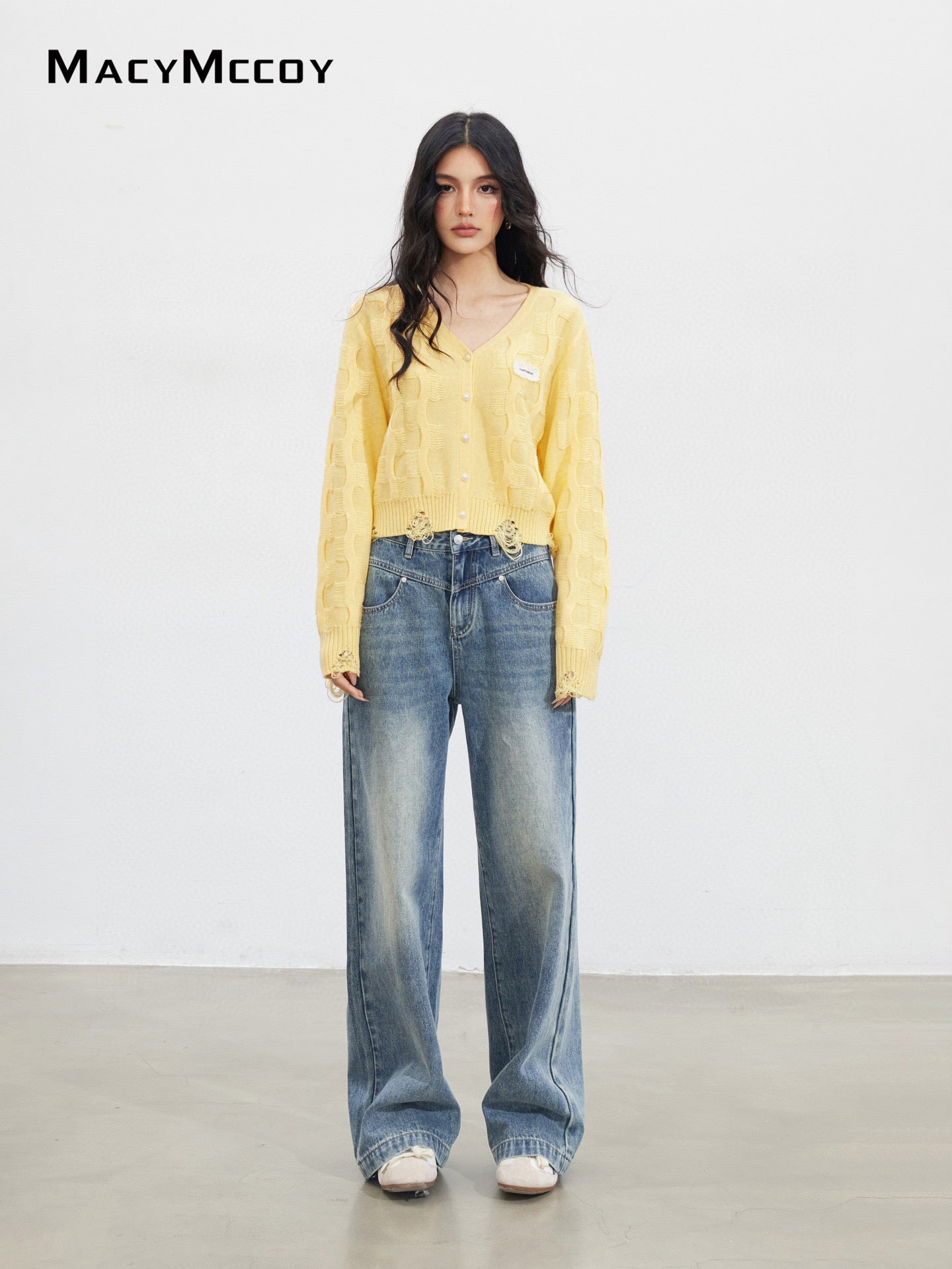 MacyMccoy MMC2025138 V-neck ripped sweater