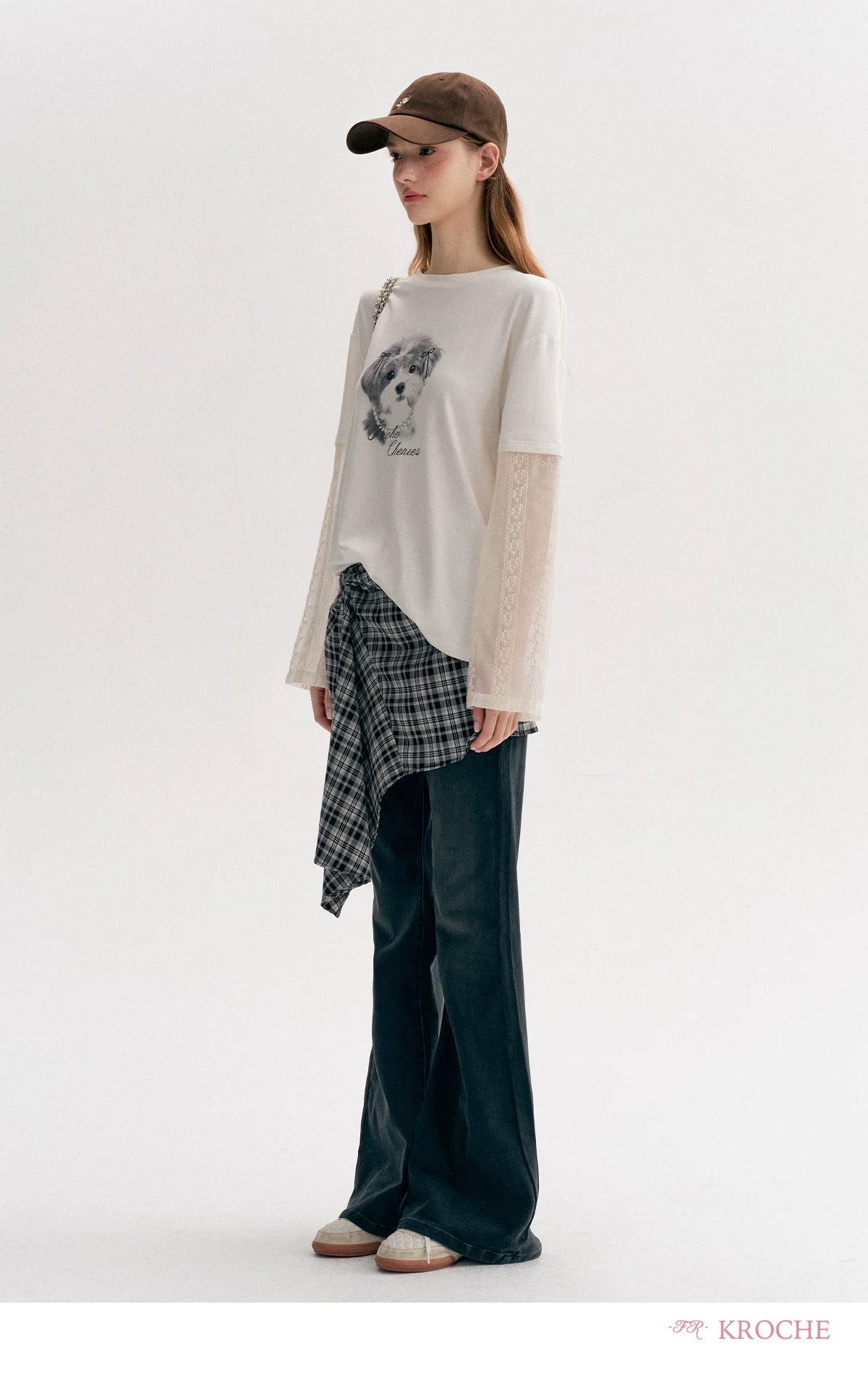 Kroche Hand drawn dog embroidery patchwork long sleeved T-shirt