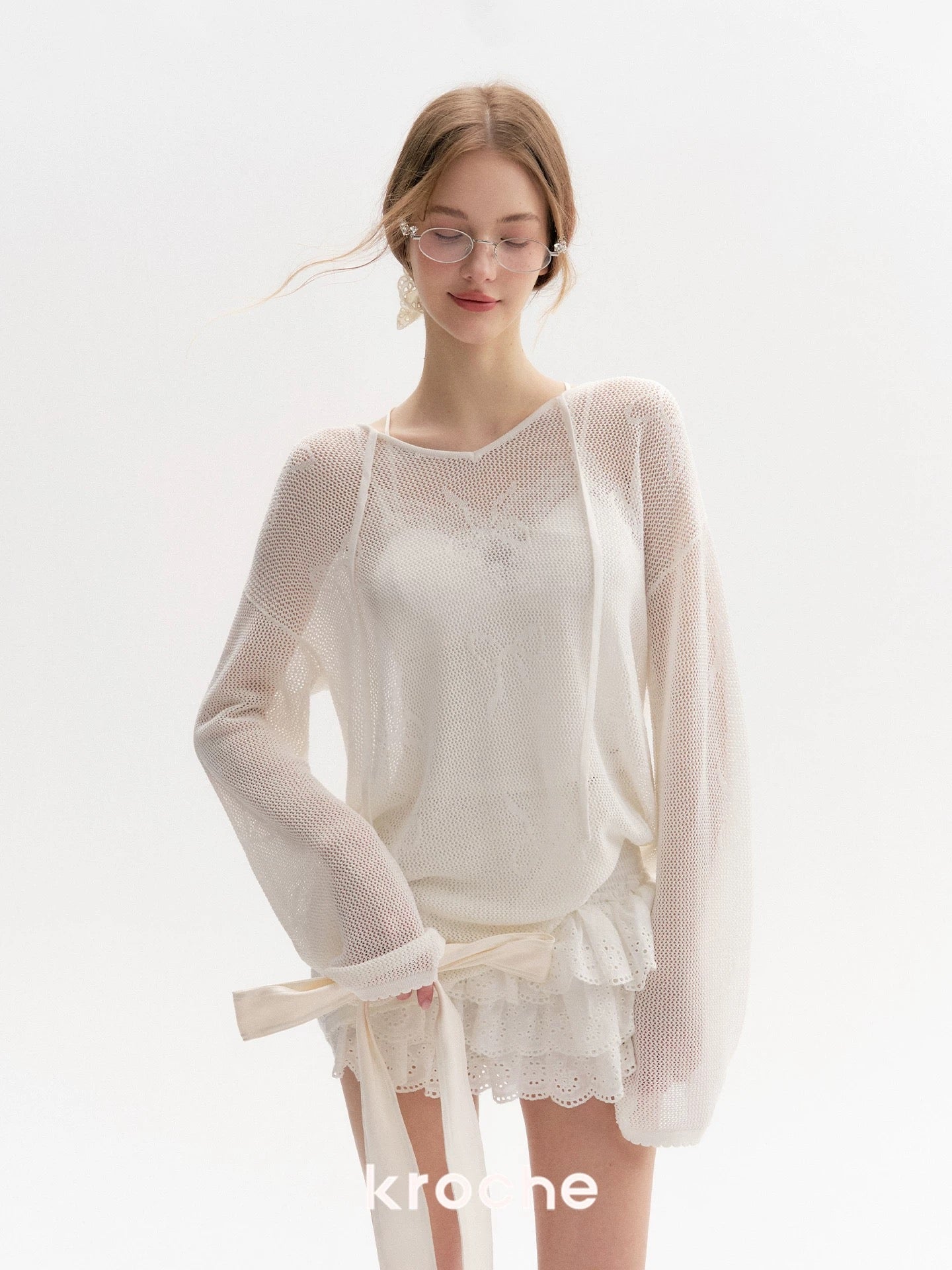 Kroche Loose lace up long sleeved knitted top