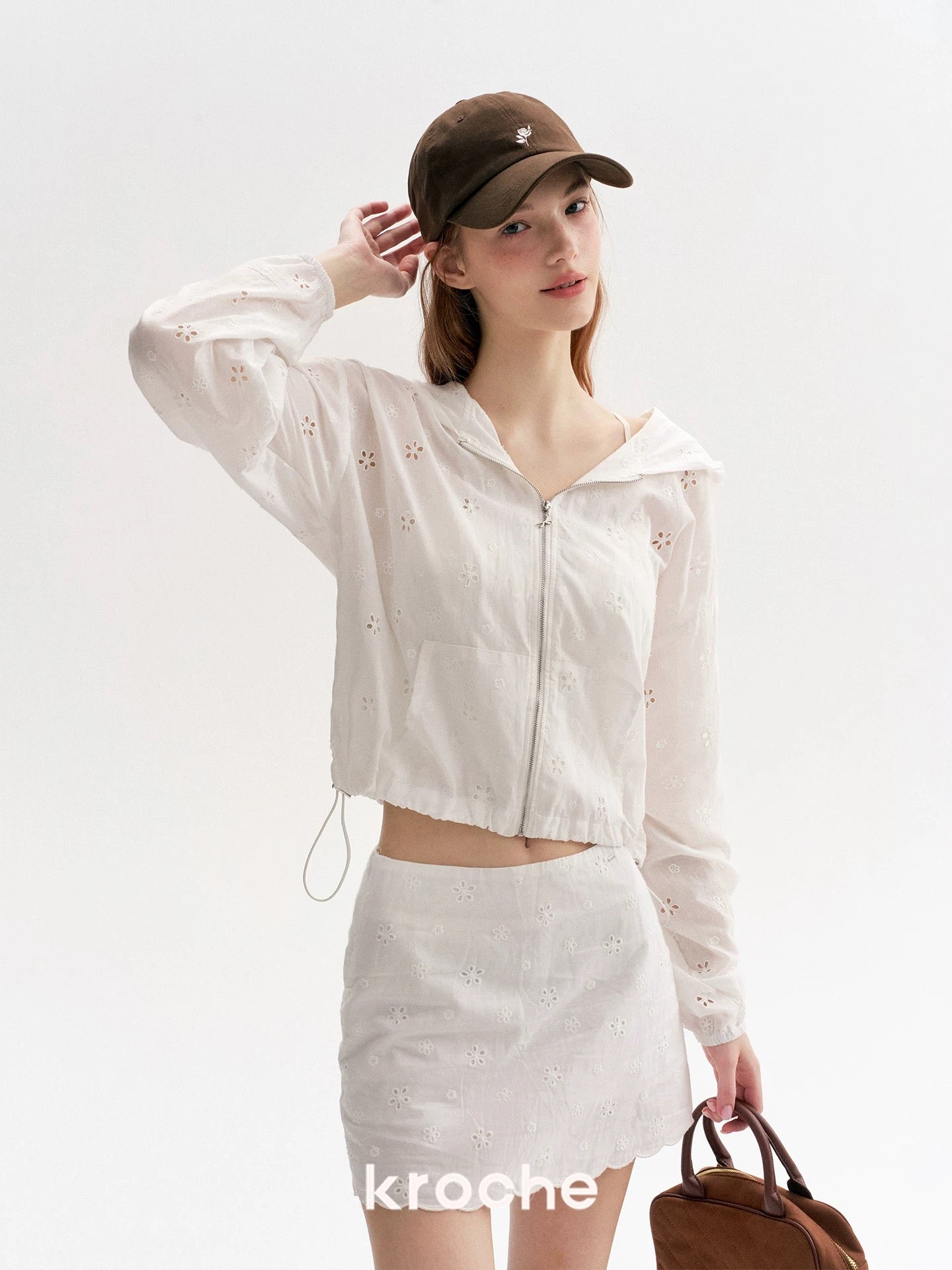 Kroche Lace loose short hooded jacket