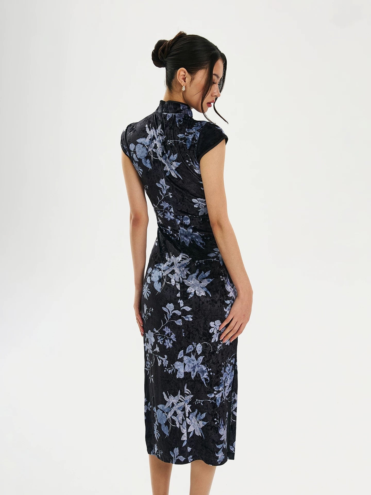 FIND YA WINGS Light velvet classic Neo-Chinese style dress