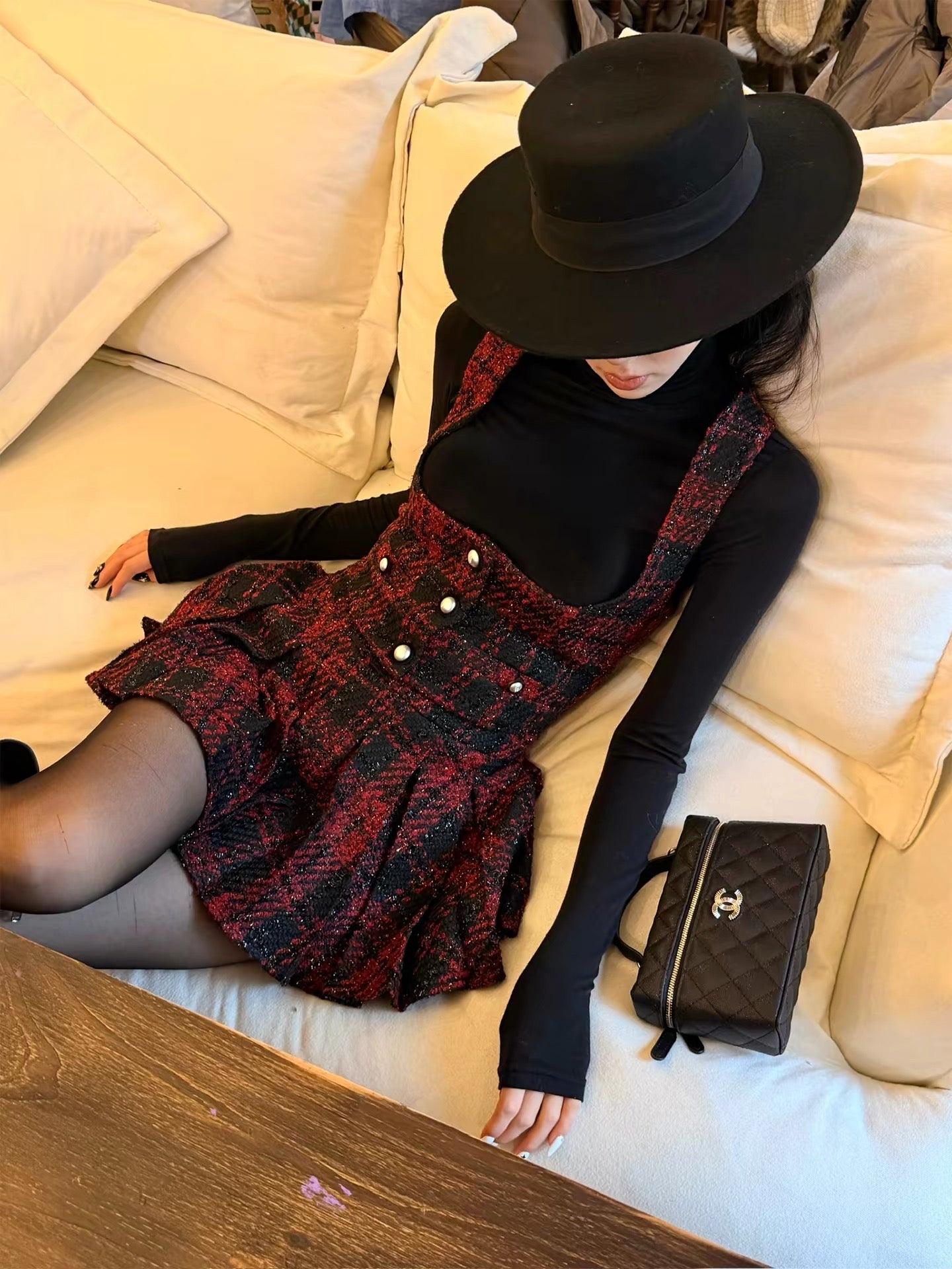 FIND YA WINGS Mixed color retro tweed vest + pleated skirt set