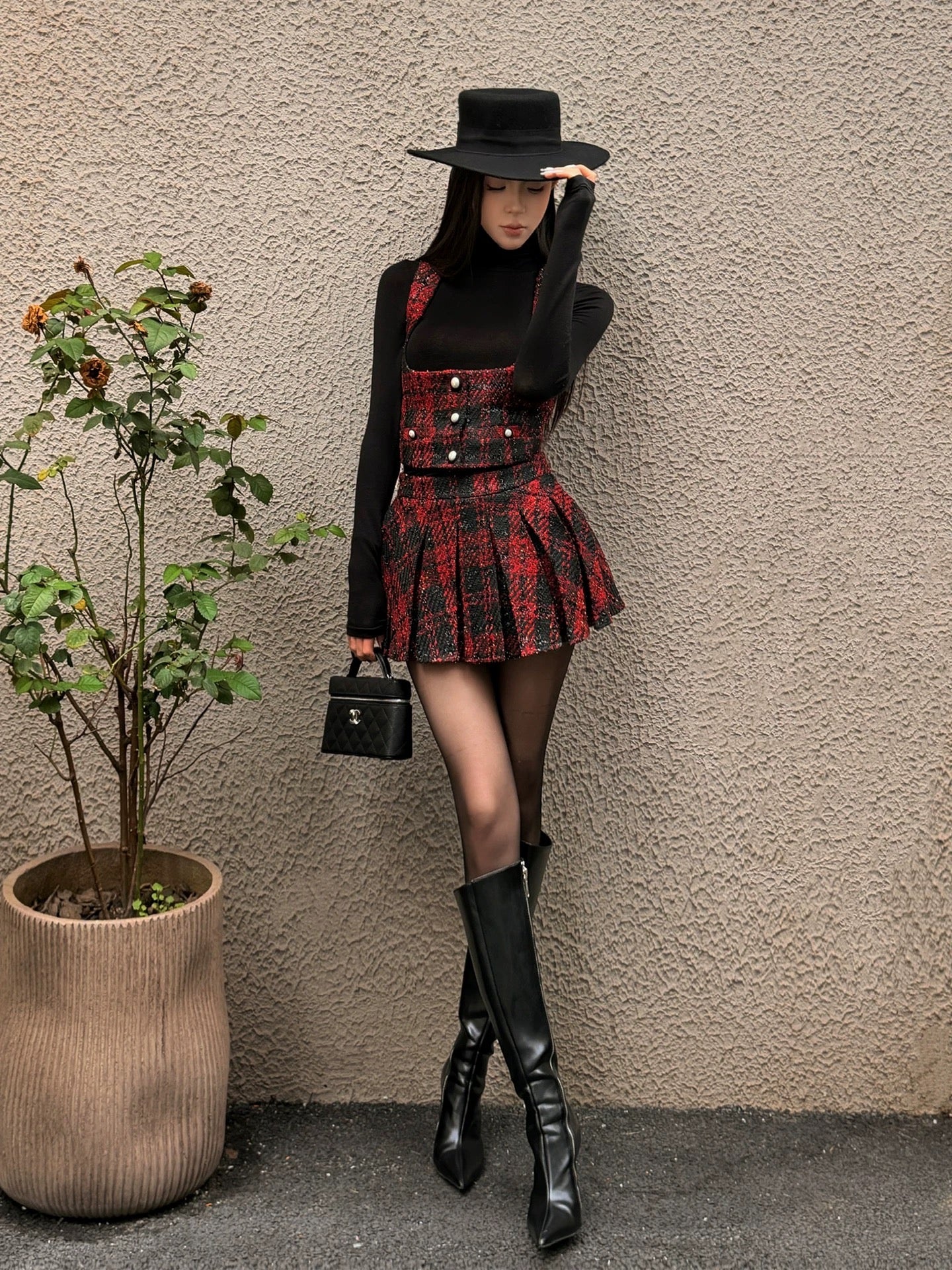 FIND YA WINGS Mixed color retro tweed vest + pleated skirt set