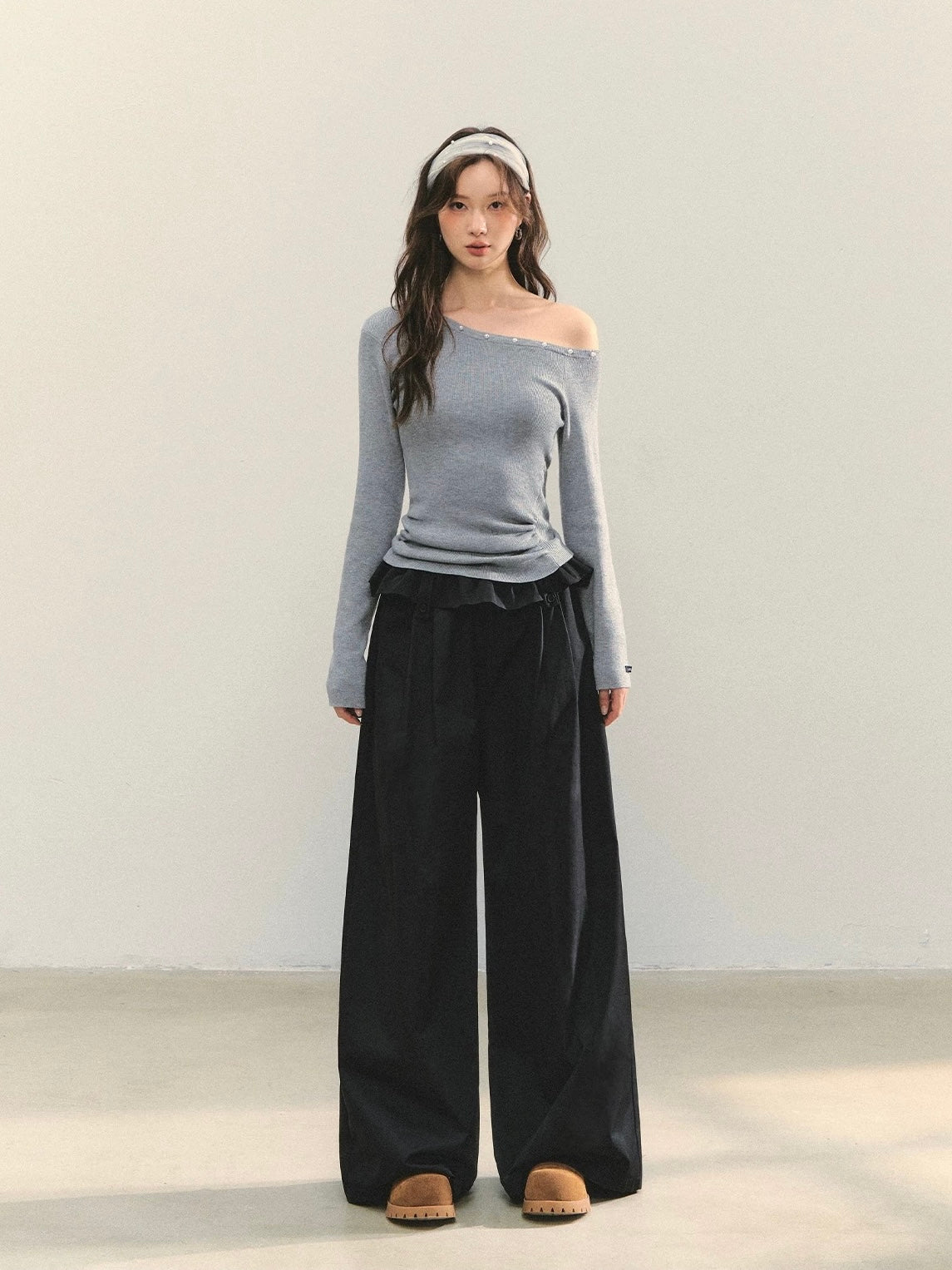 AsGony ASG25358 Pearl decoration base off shoulder top