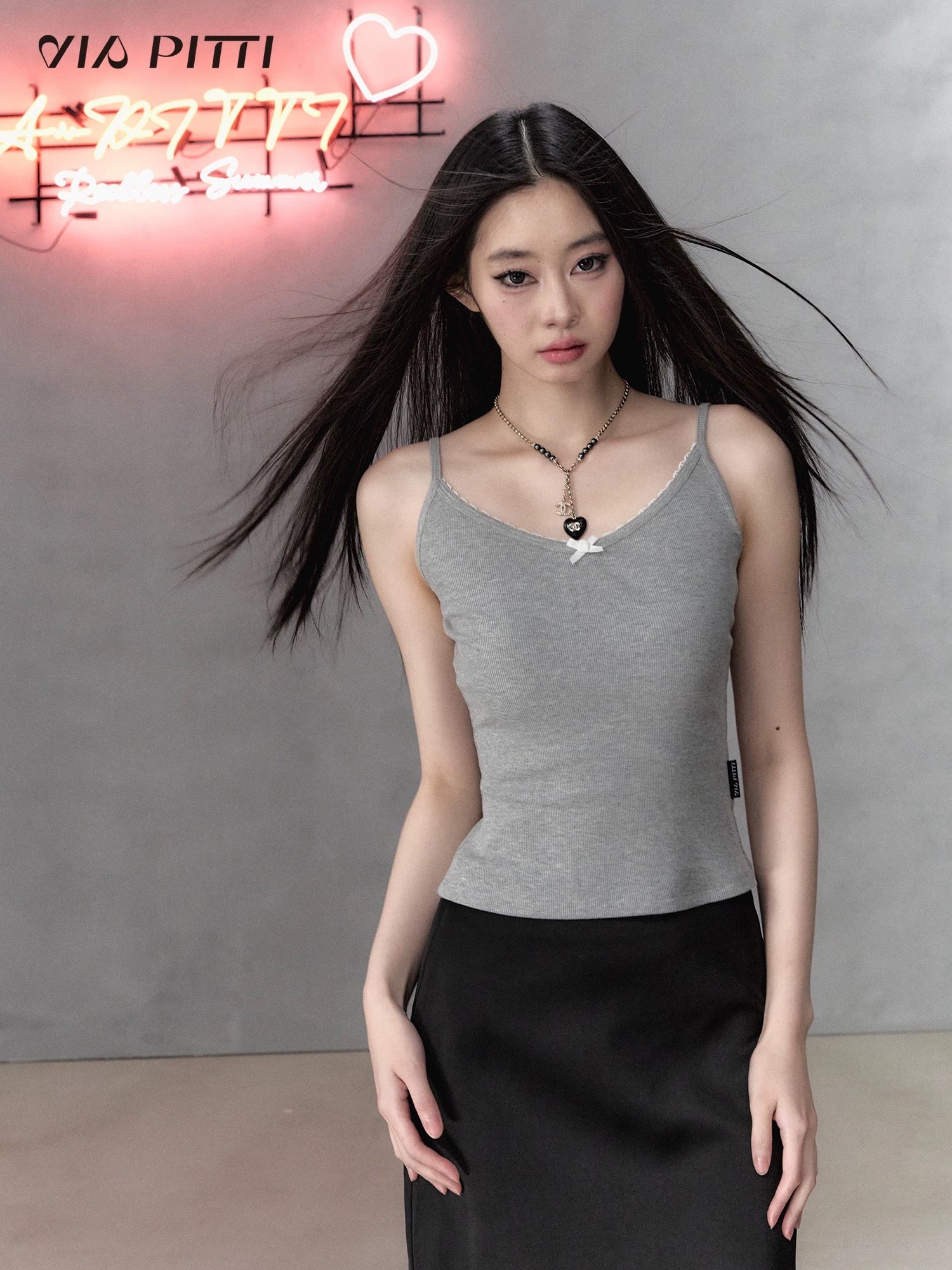 VIA PITTI VIABTP235 Lace bow camisole vest