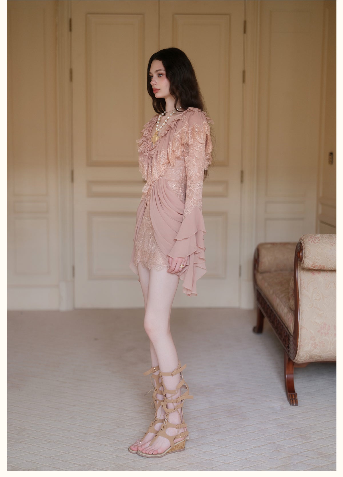 SHEERLUCK SLLYQ26713 Petali V-Neck Lace Dress-Cafe Latte