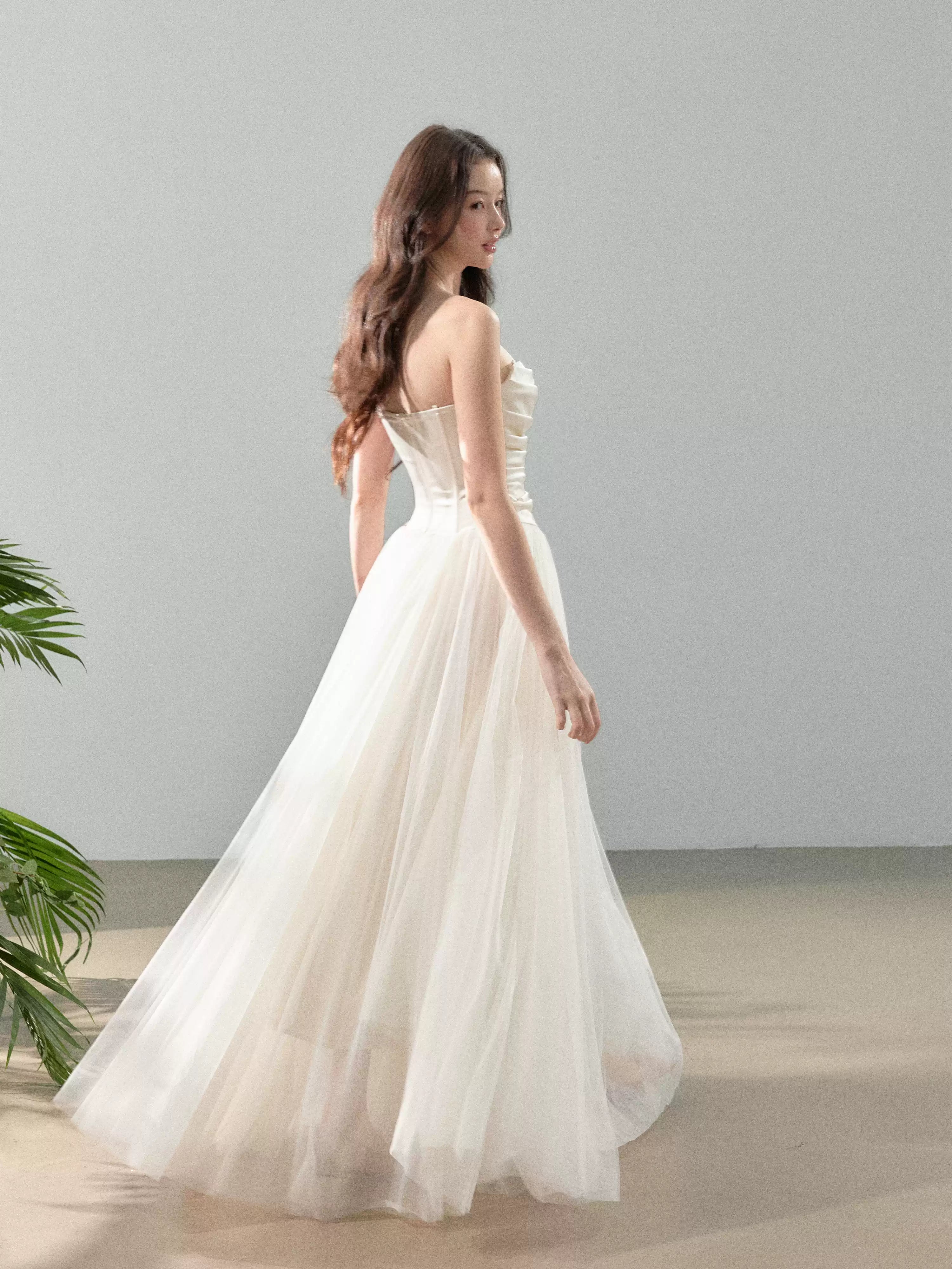 YZZI HE French satin strapless patchwork chiffon dress