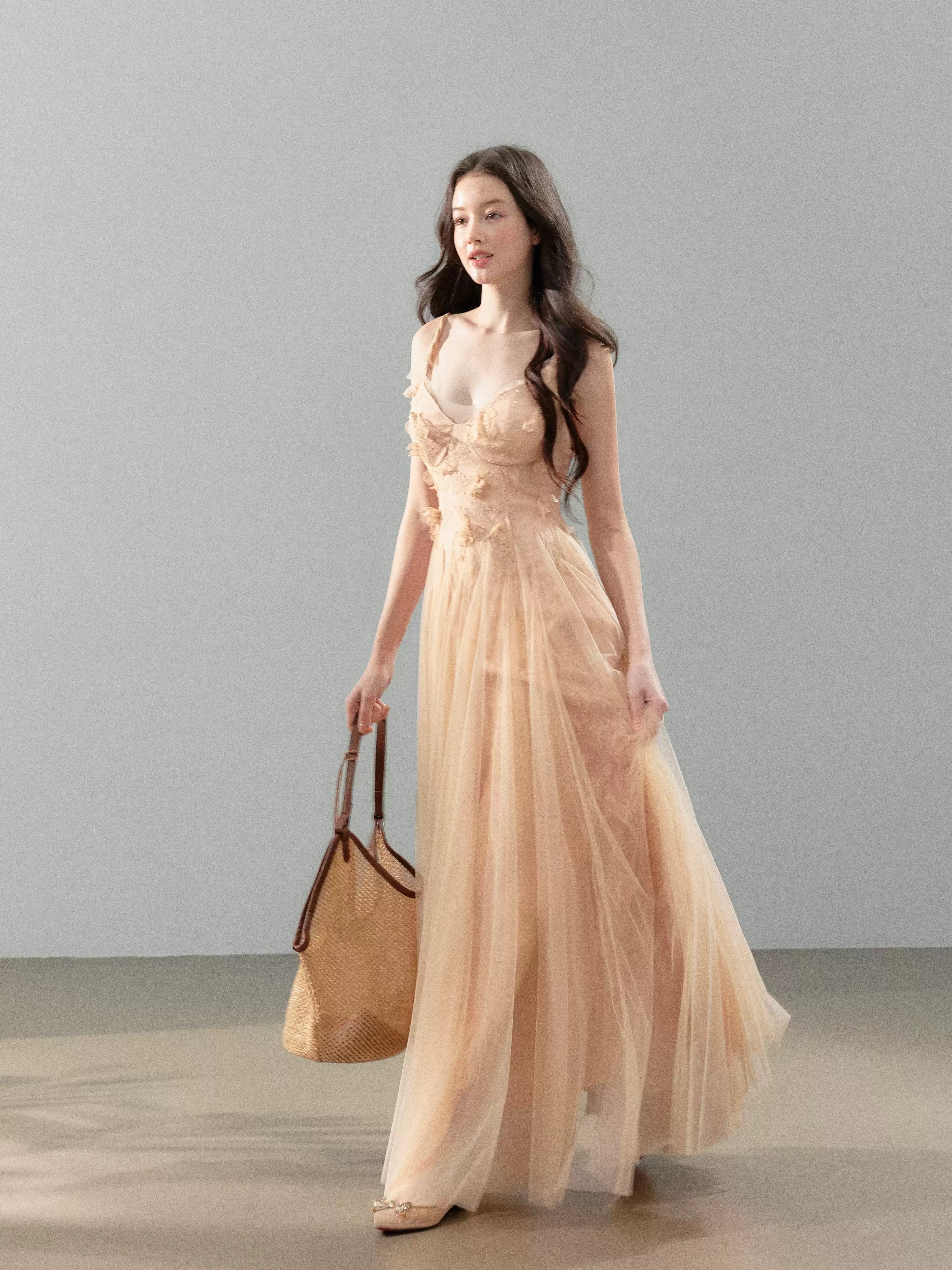 YZZI HE French mesh splicing holiday camisole fairy dress
