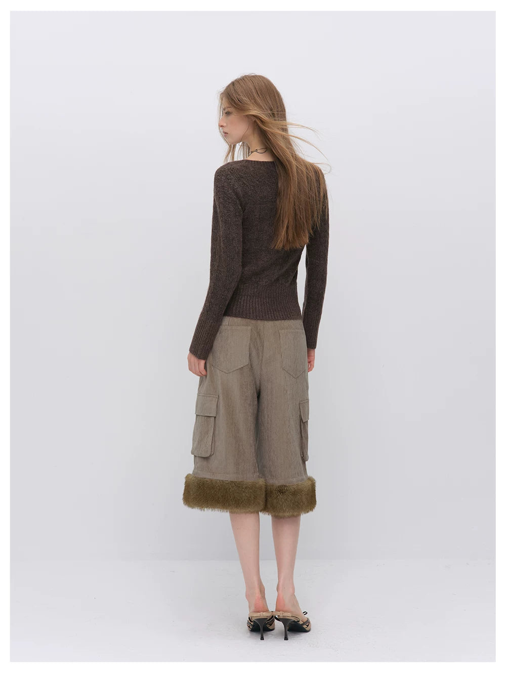 VIA PITTI VIADK6416 Fitted Cable-Knit V-Neck Cardigan
