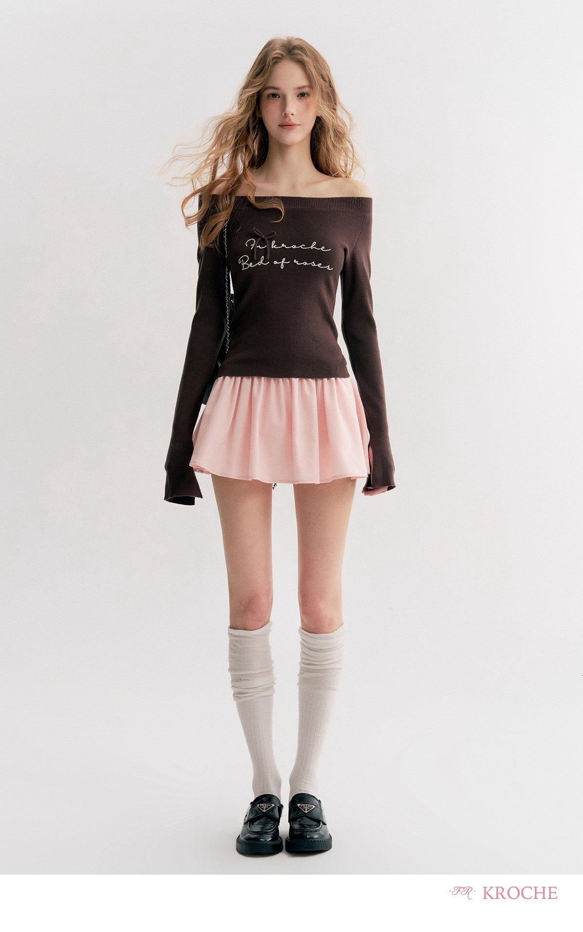 Kroche Reversible Neck Slim-Fit Long-Sleeve Knit Top(2 color)