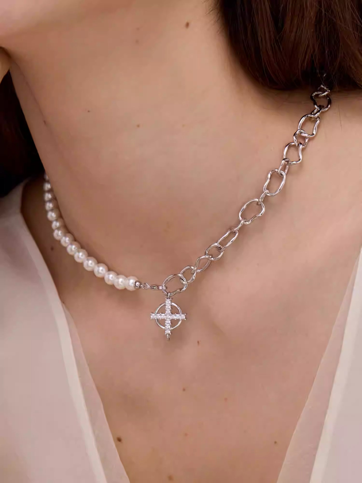 ARSIS Flowing light splicing necklace