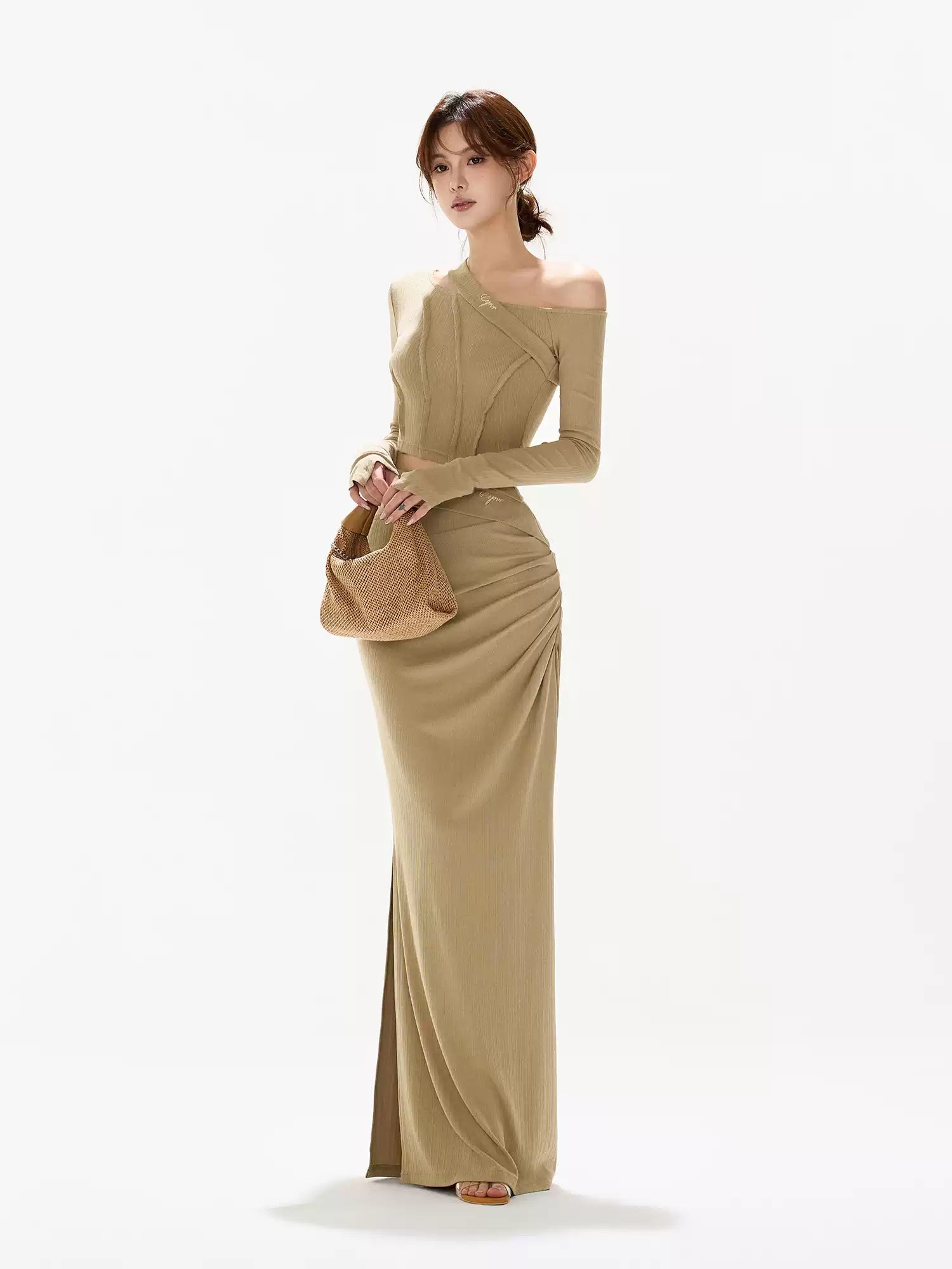 CYNR Slanted shoulder slim fit top + hollowed out long skirt
