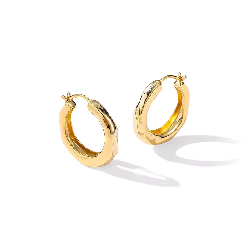ARSIS Stream golden circle earrings