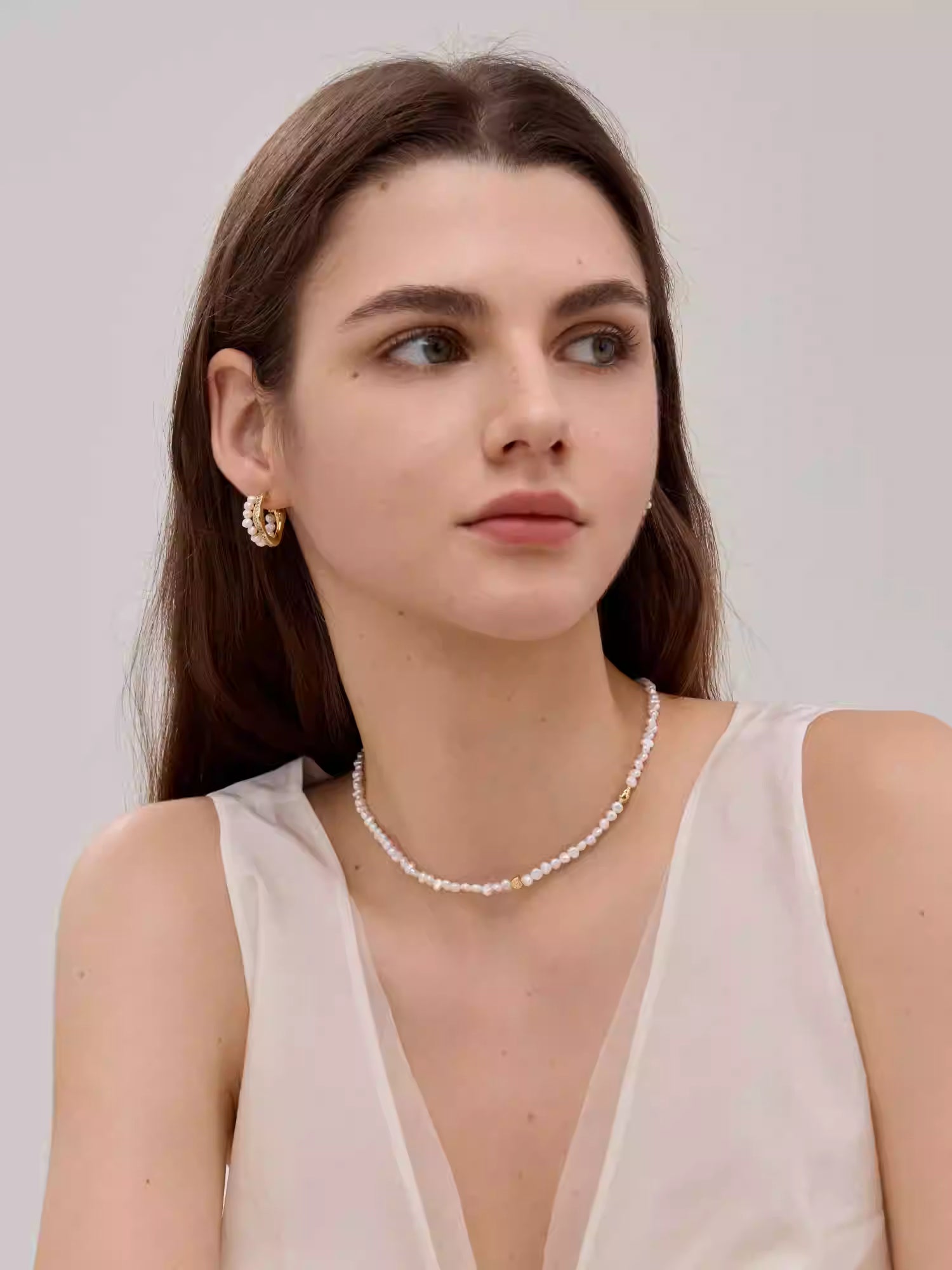 ARSIS Flowing silver pearl earrings