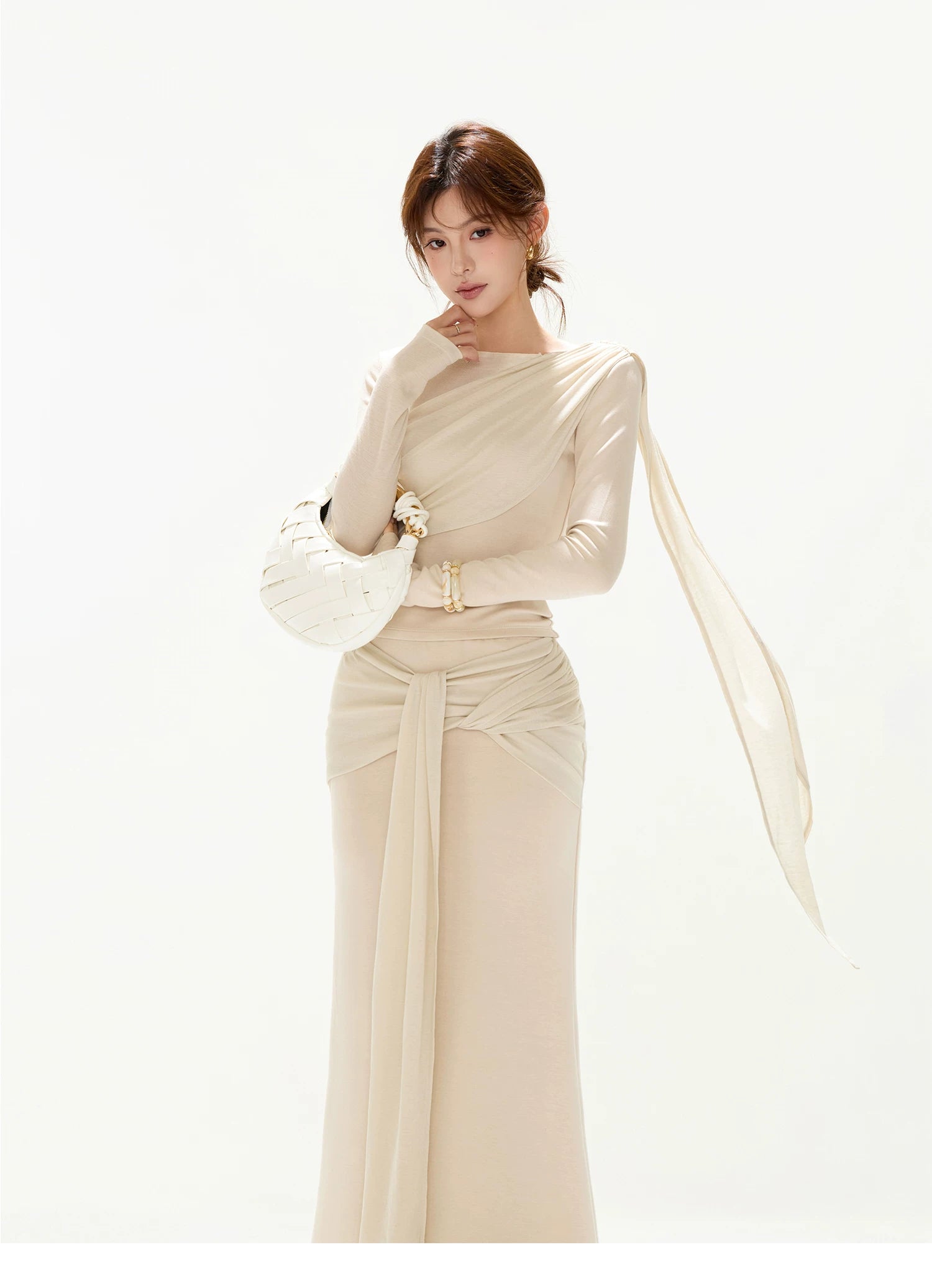 CYNR Slim fit pleated ribbon top + tied long skirt