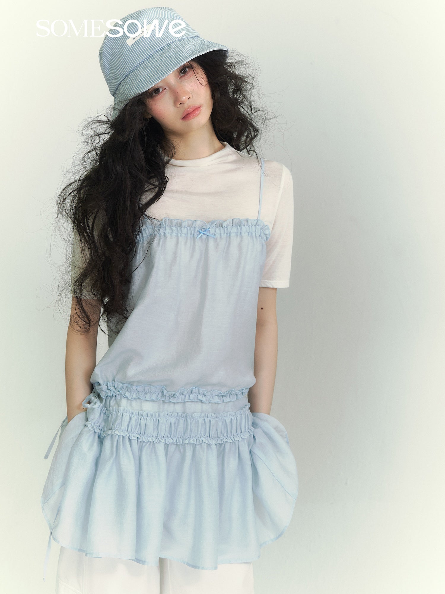 SOMESOWE S2609067&S2609068 Wool high neck T-shirt + Lace patchwork camisole dress