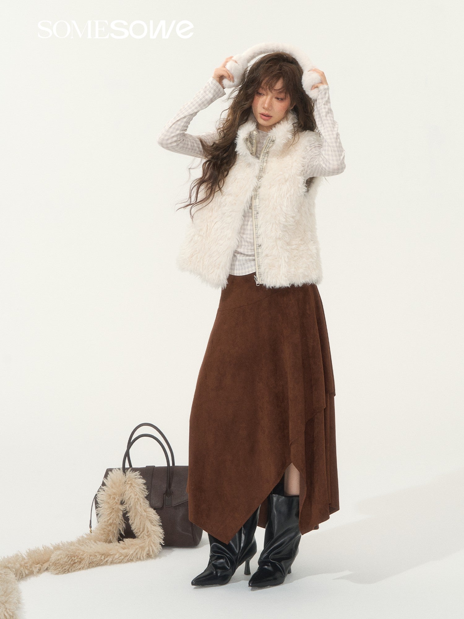 SOMESOWE S2508260 Velvet plaid diagonal shoulder pleated long sleeved T-shirt