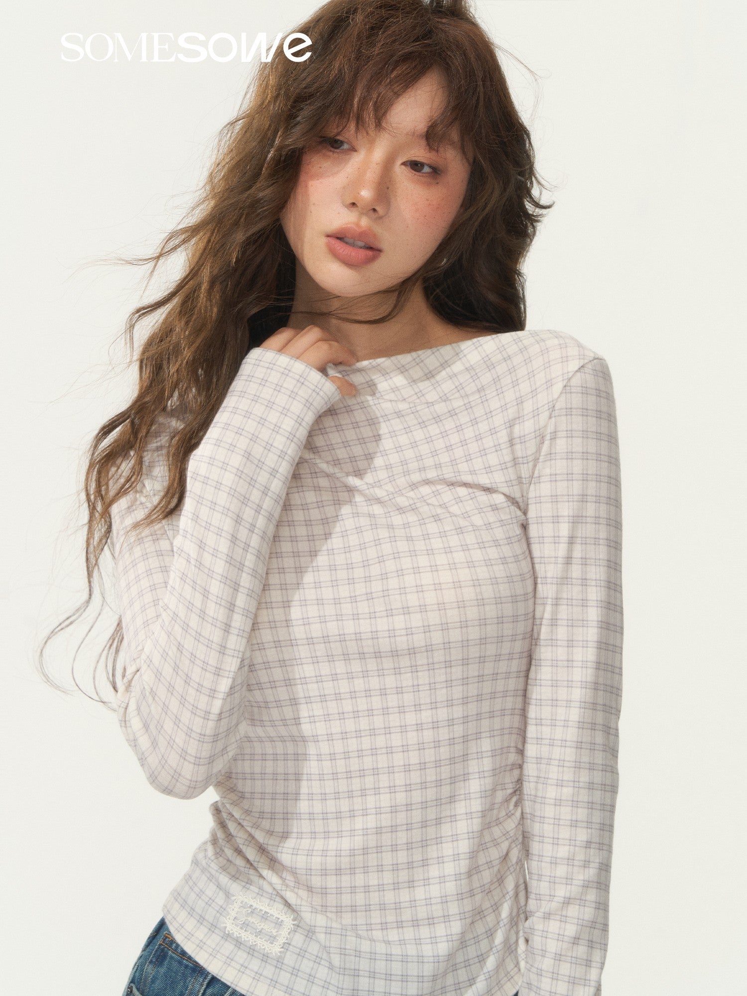 SOMESOWE S2508260 Velvet plaid diagonal shoulder pleated long sleeved T-shirt