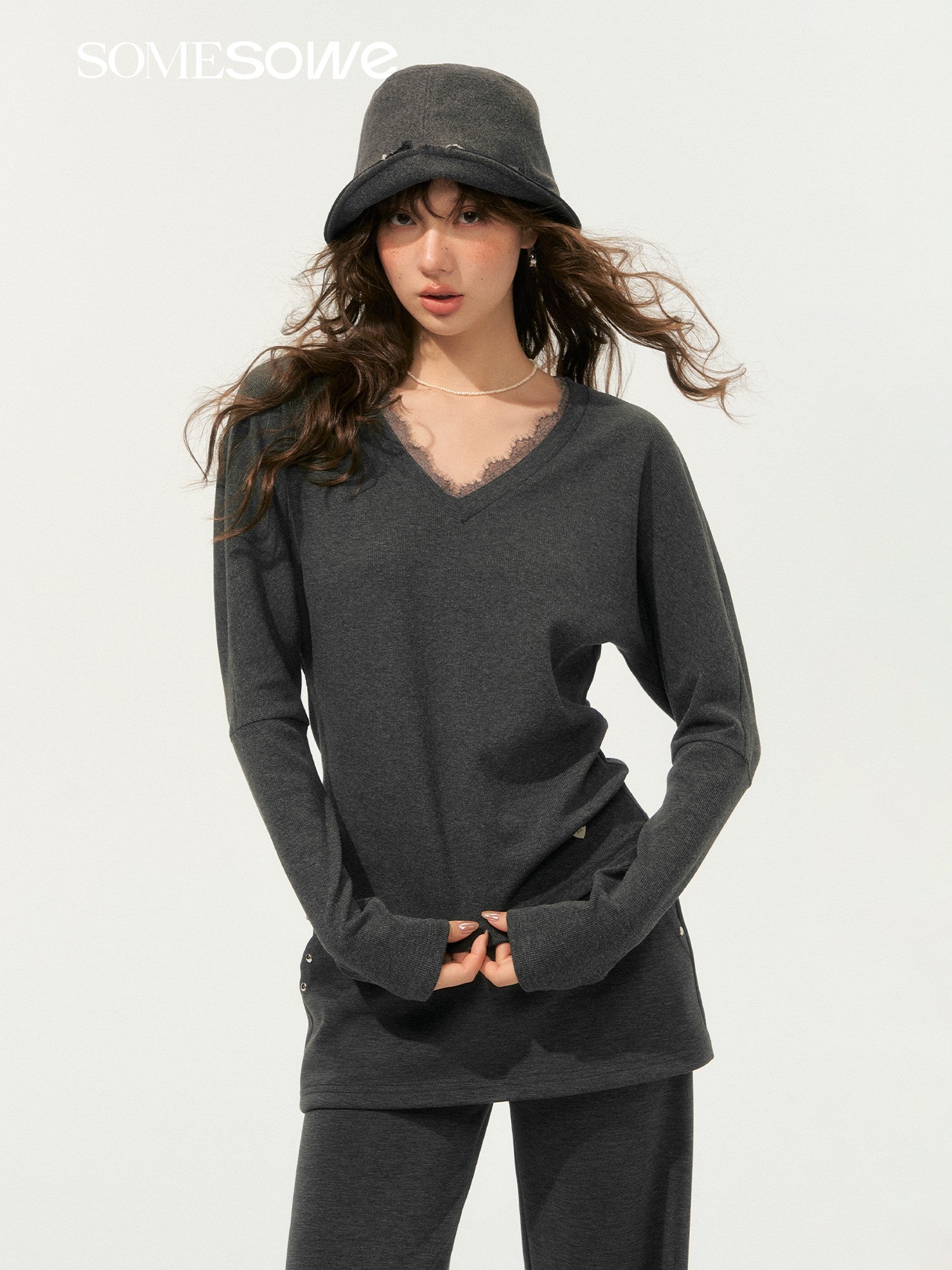 SOMESOWE S2508189&S2508190 Lazy style bat sleeve V-neck top + pants set