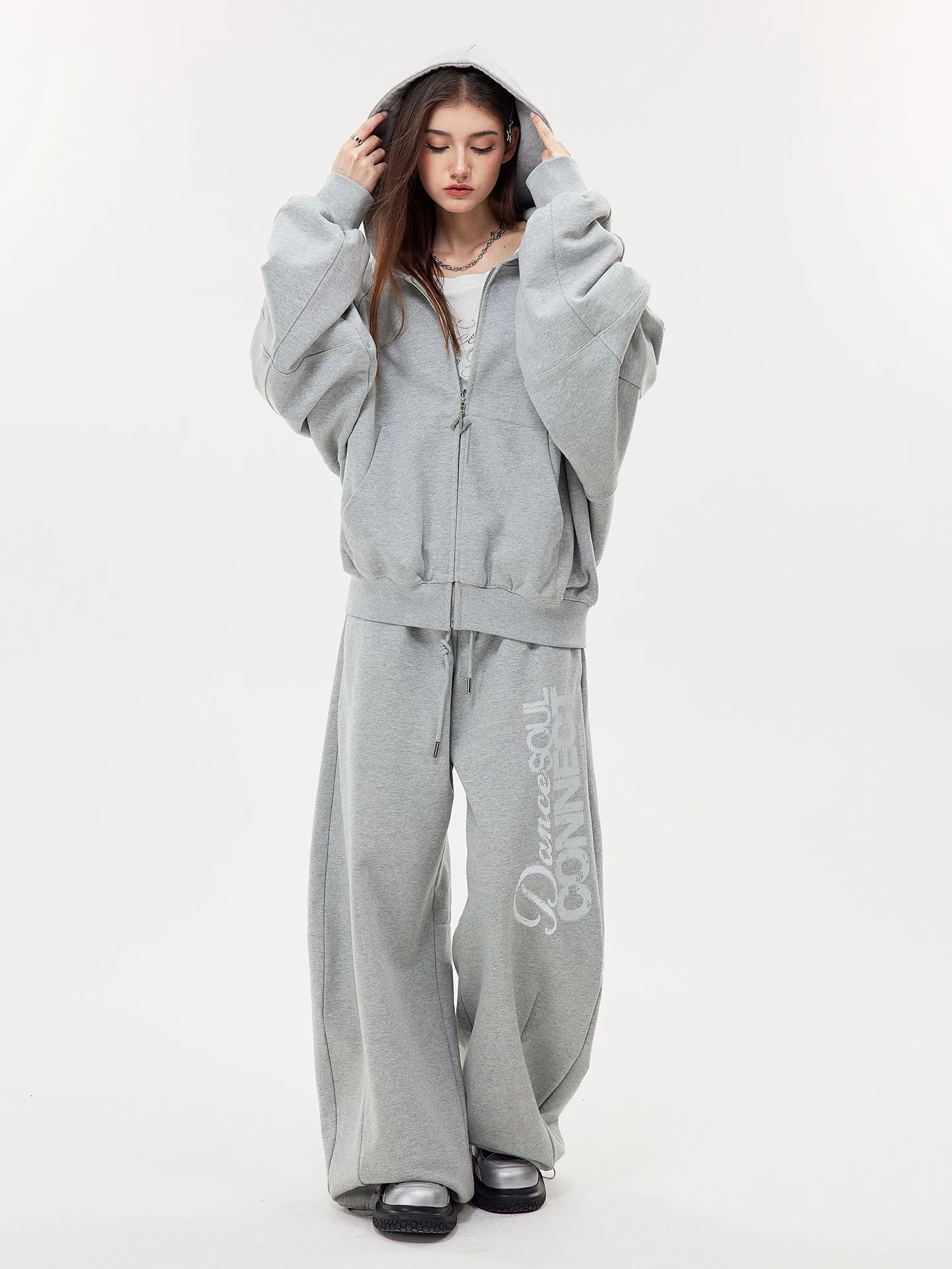 Nova Street Grey Heavy Detail Curved Leg Sweatsuit(SEPERATE)