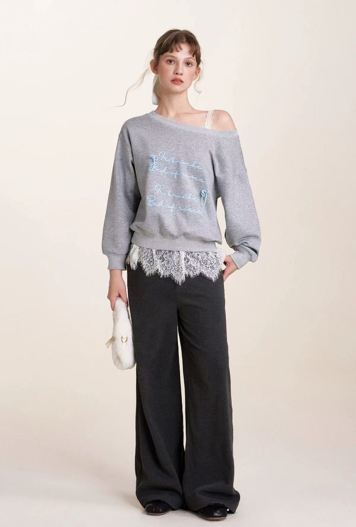 Kroche Slanted shoulder design hoodie