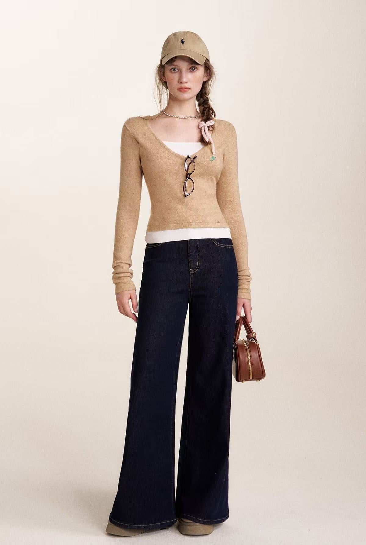 Kroche Rose embroidered knitted top (2color)