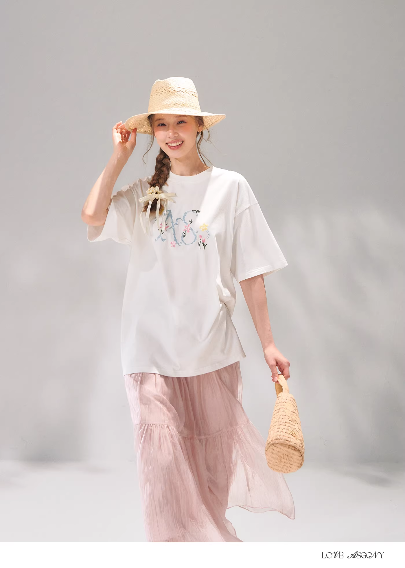 AsGony ASG26086 Cross embroidered round neck loose T-shirt