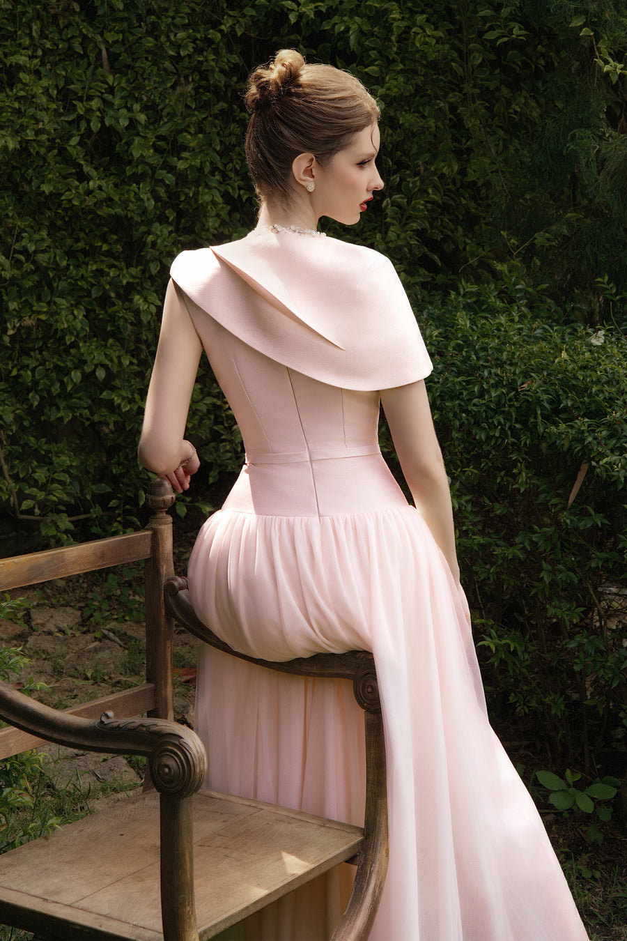 Calista AMORETTE One-shoulder Tulle Midi Dress