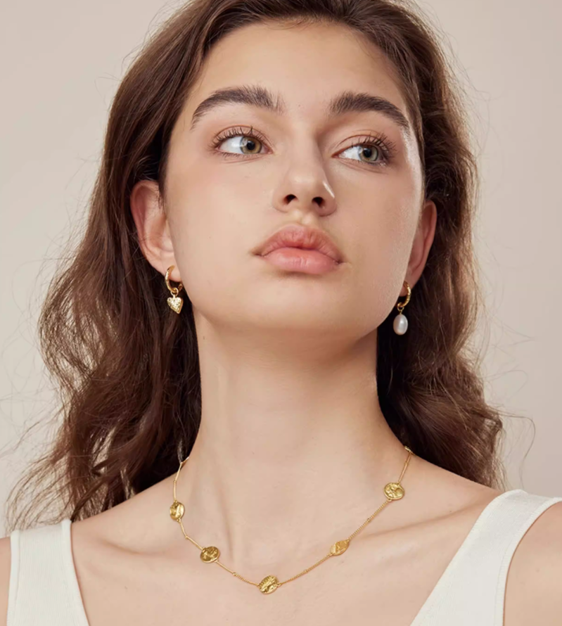 ARSIS Baroque pearl earrings