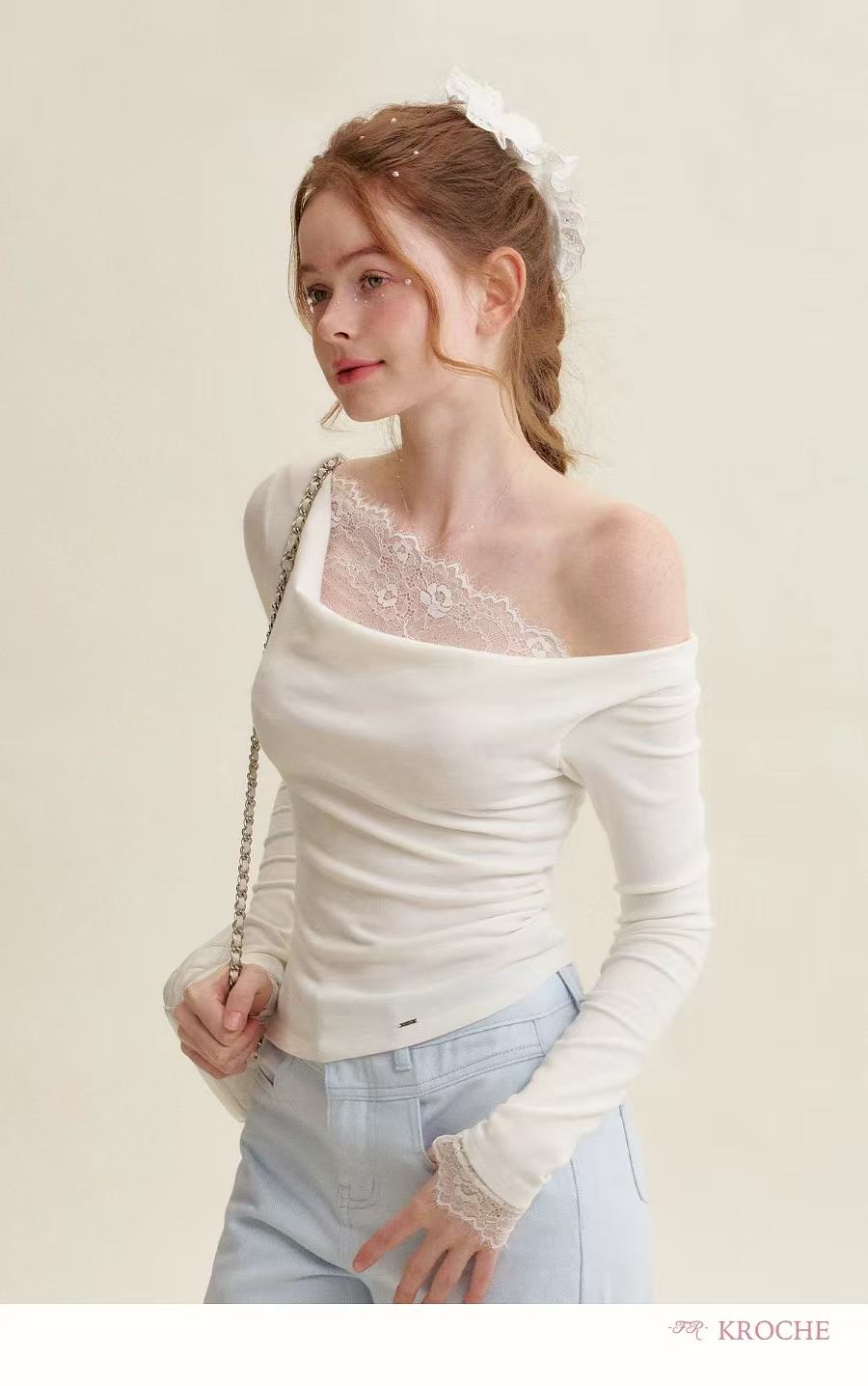 Kroche Slant shoulder pleated T-shirt