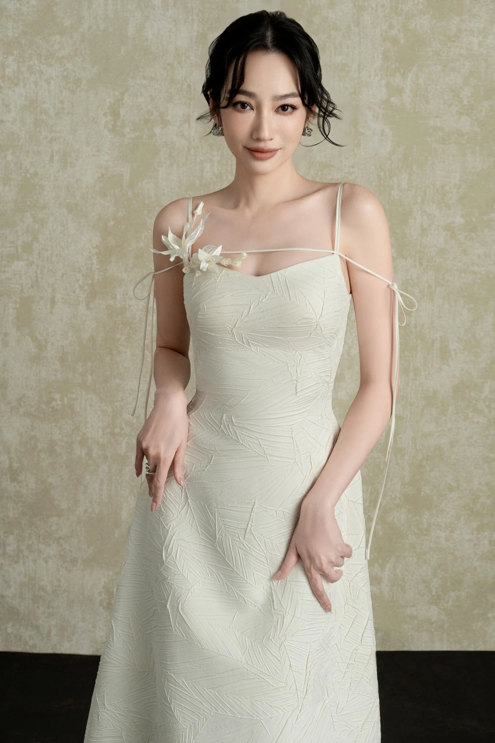 BYDENIO Minsi Wrinkled Midi Dress