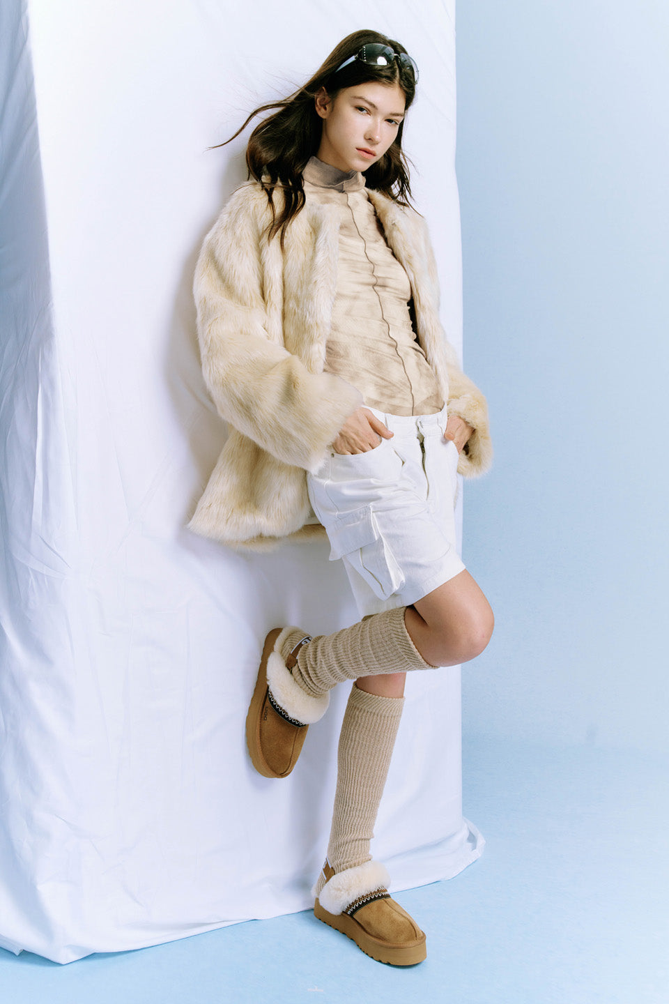 OZLANA UGG OZ3014 CLASSIC CRESCENT SLIPPER (DETACHABLE FEATURE)