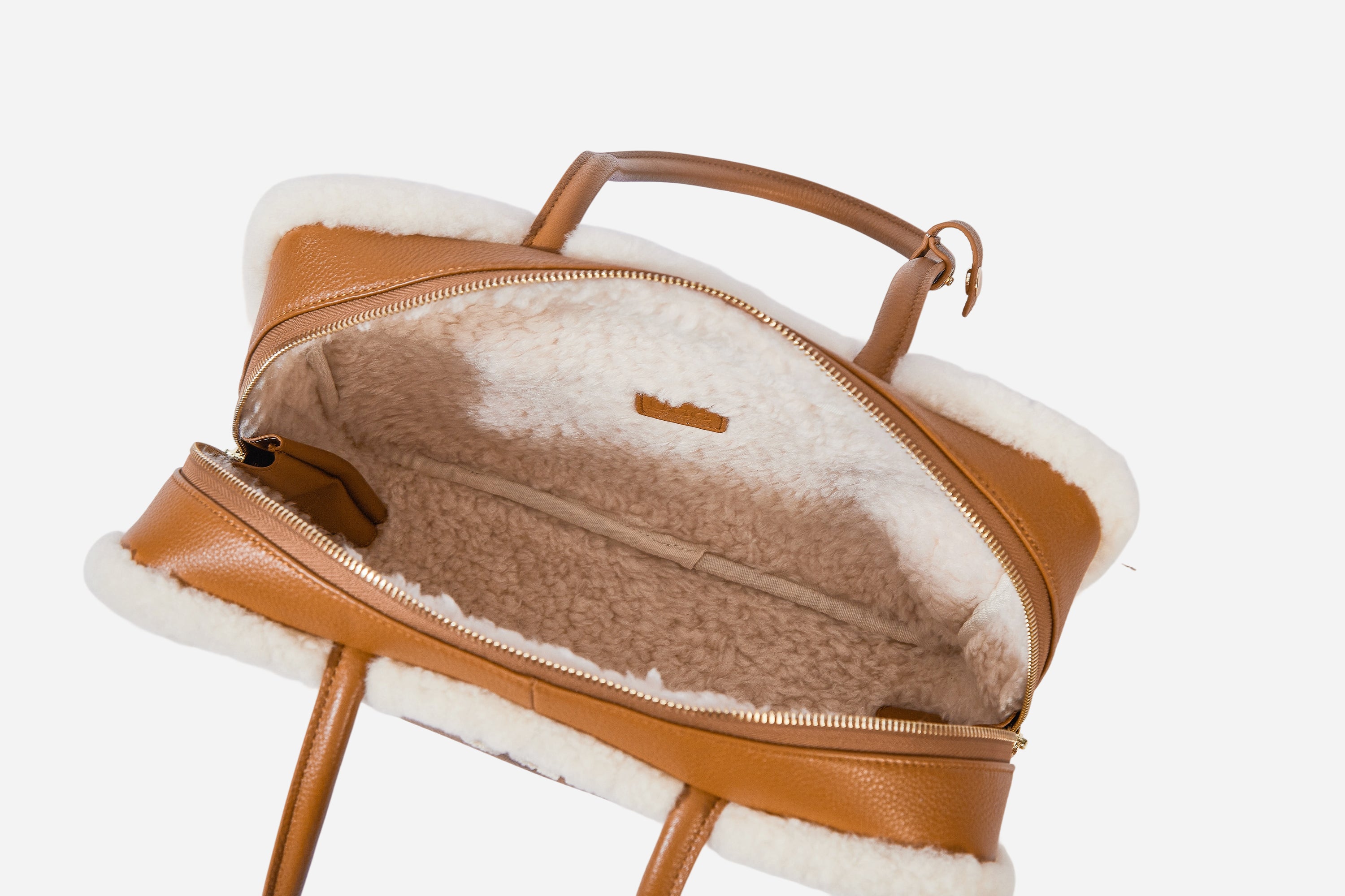 OZLANA UGG OZ5002 LOGO LEATHER TOTE BAG