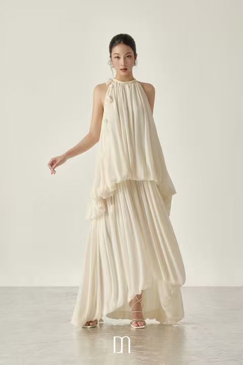 BYDENIO Matila Halter Neck Maxi Dress