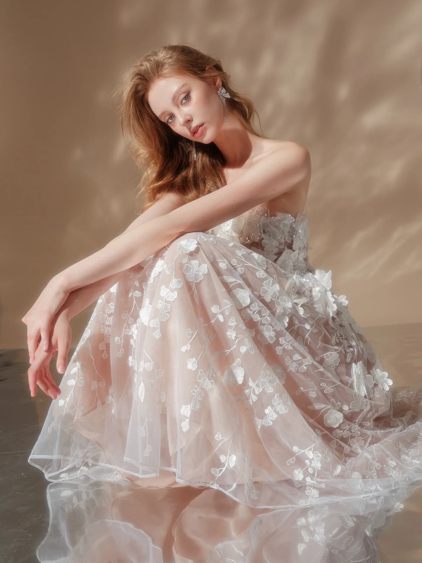 IN-STOCK wardrobes by chen white flower bodice dress